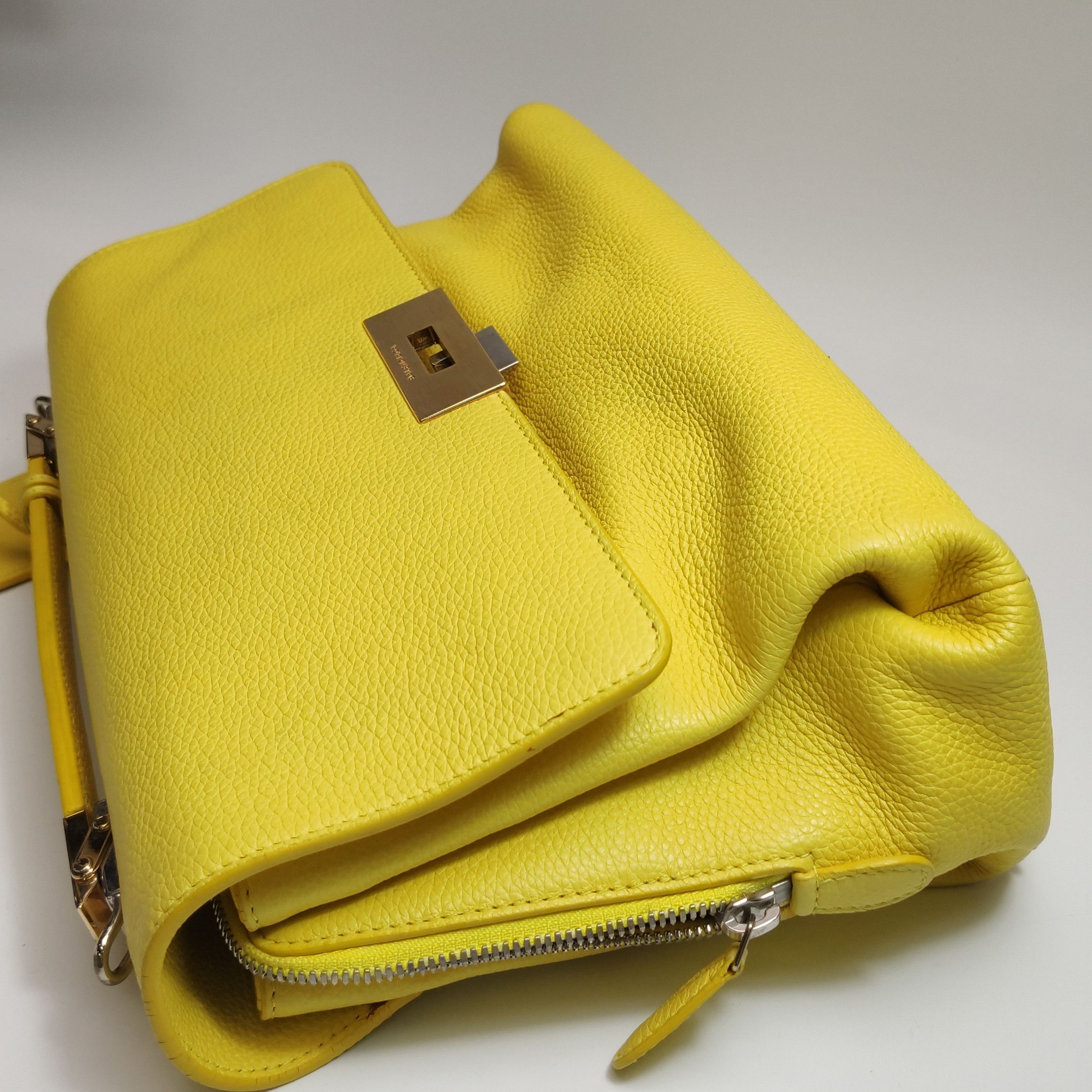 Balenciaga Balenciaga Women os Shoulder Bags Size ONE SIZE - 19 Thumbnail