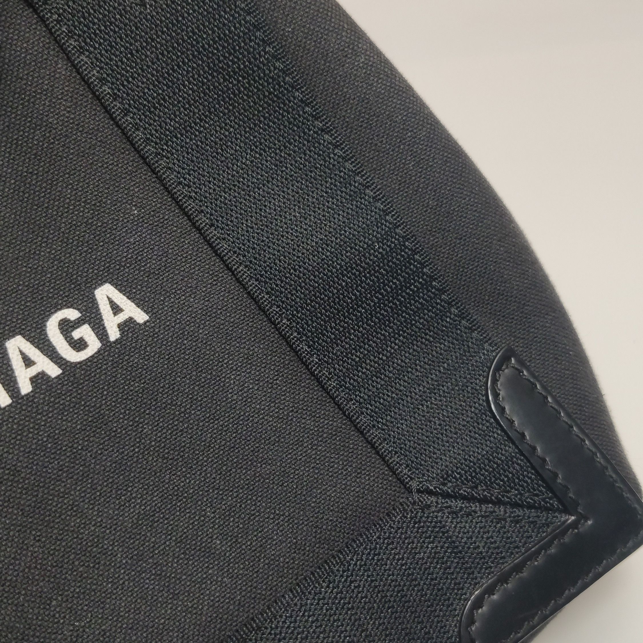 Balenciaga Balenciaga Women os Shoulder Bags Size ONE SIZE - 24 Thumbnail