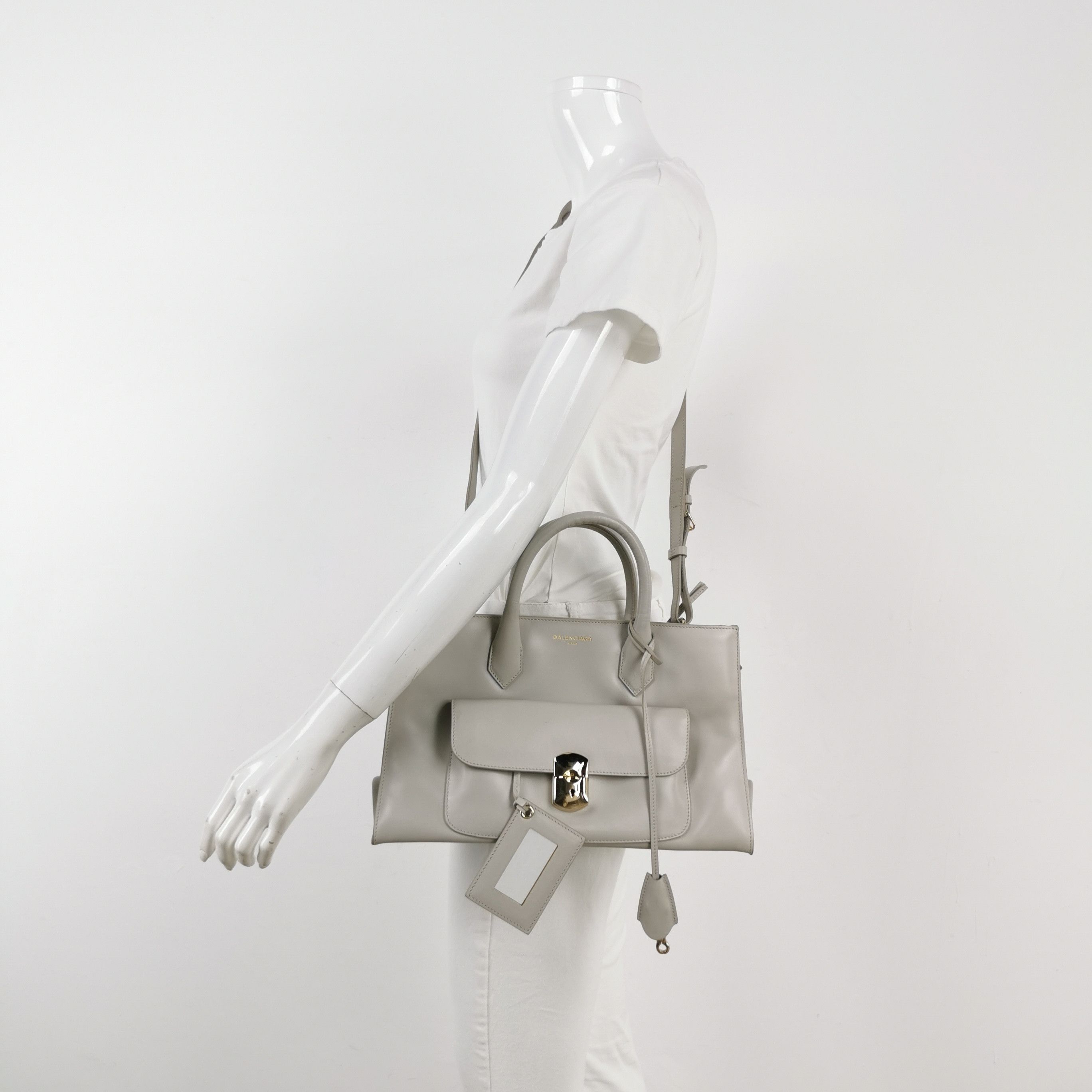 Balenciaga Balenciaga Women os Shoulder Bags Size ONE SIZE - 2 Thumbnail
