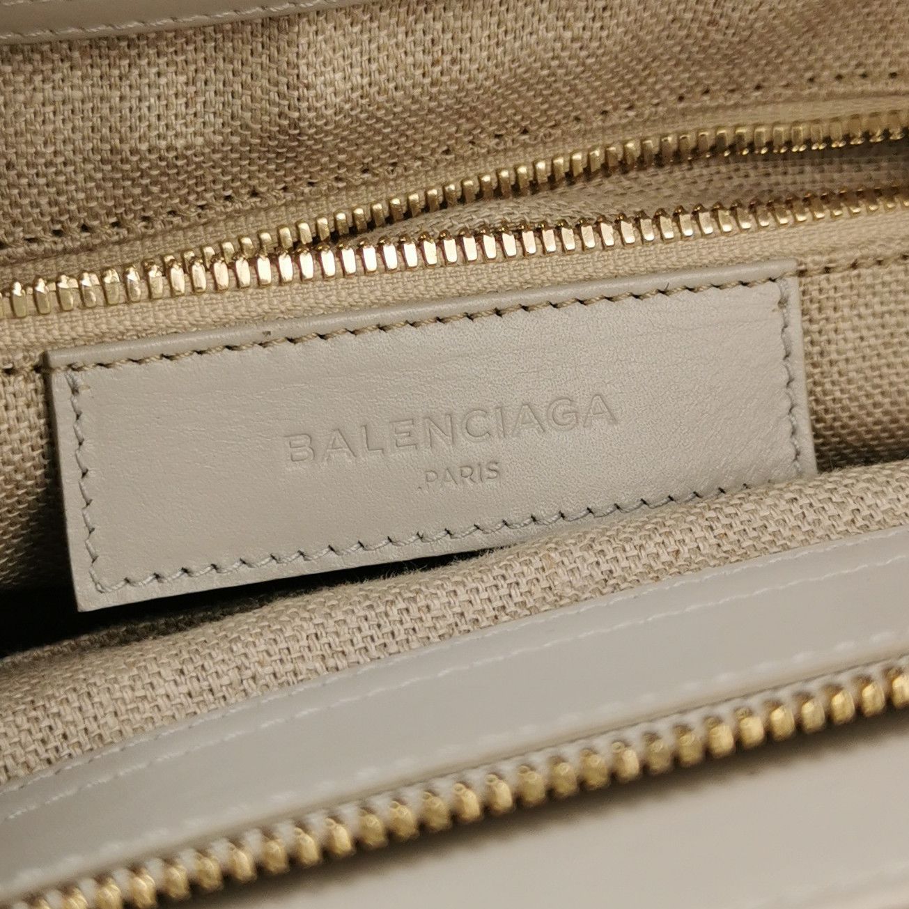 Balenciaga Balenciaga Women os Shoulder Bags Size ONE SIZE - 8 Thumbnail