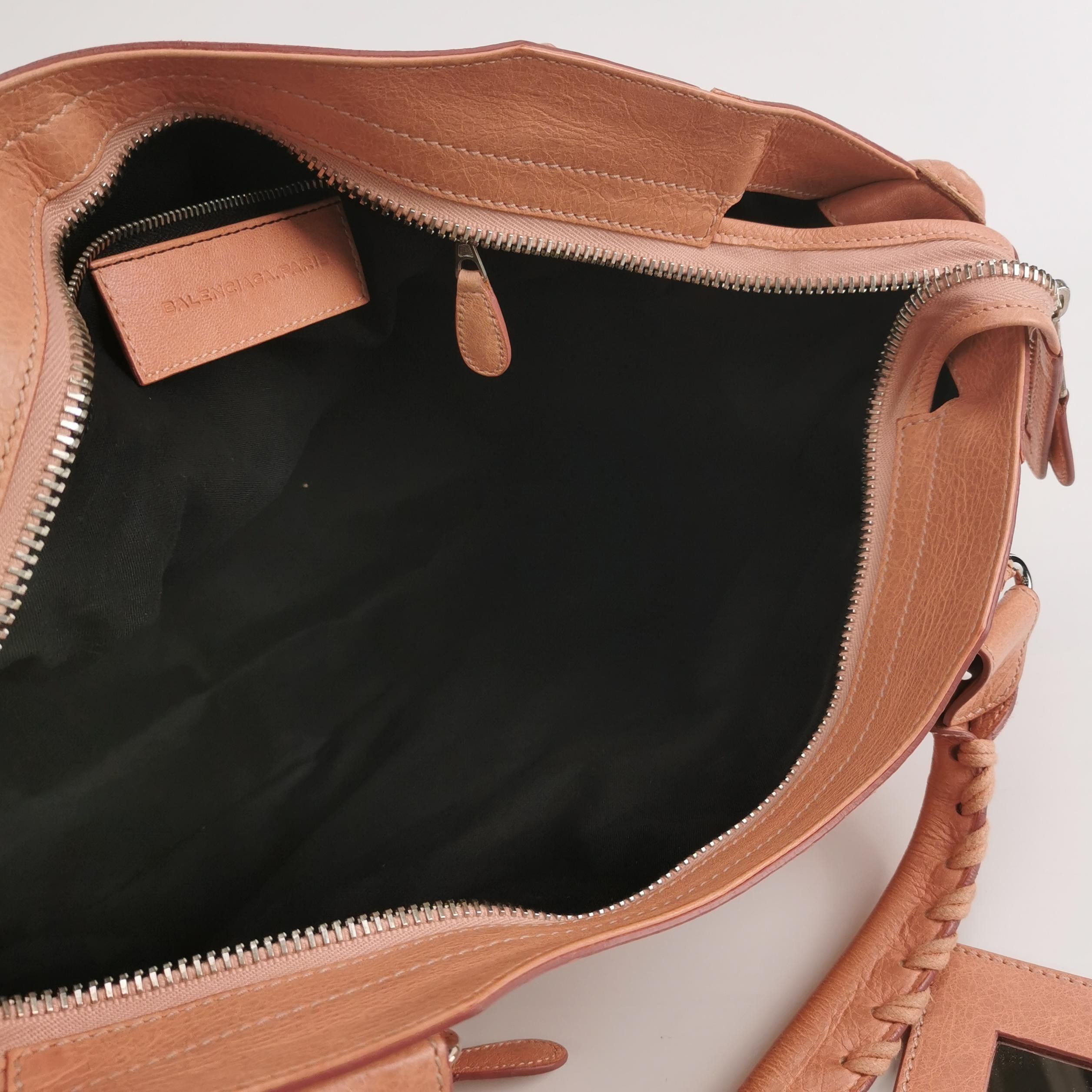 Balenciaga Balenciaga Women os Shoulder Bags Size ONE SIZE - 7 Thumbnail