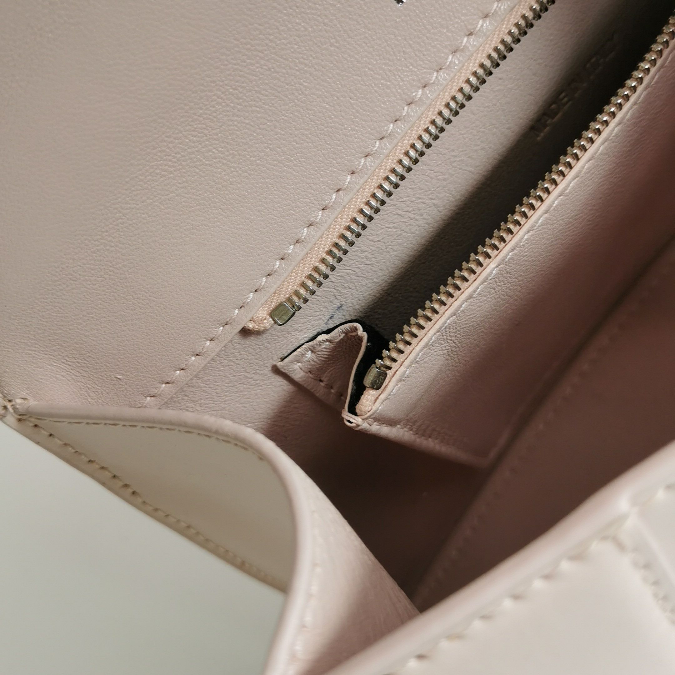 Balenciaga Balenciaga Women os Shoulder Bags Size ONE SIZE - 11 Thumbnail