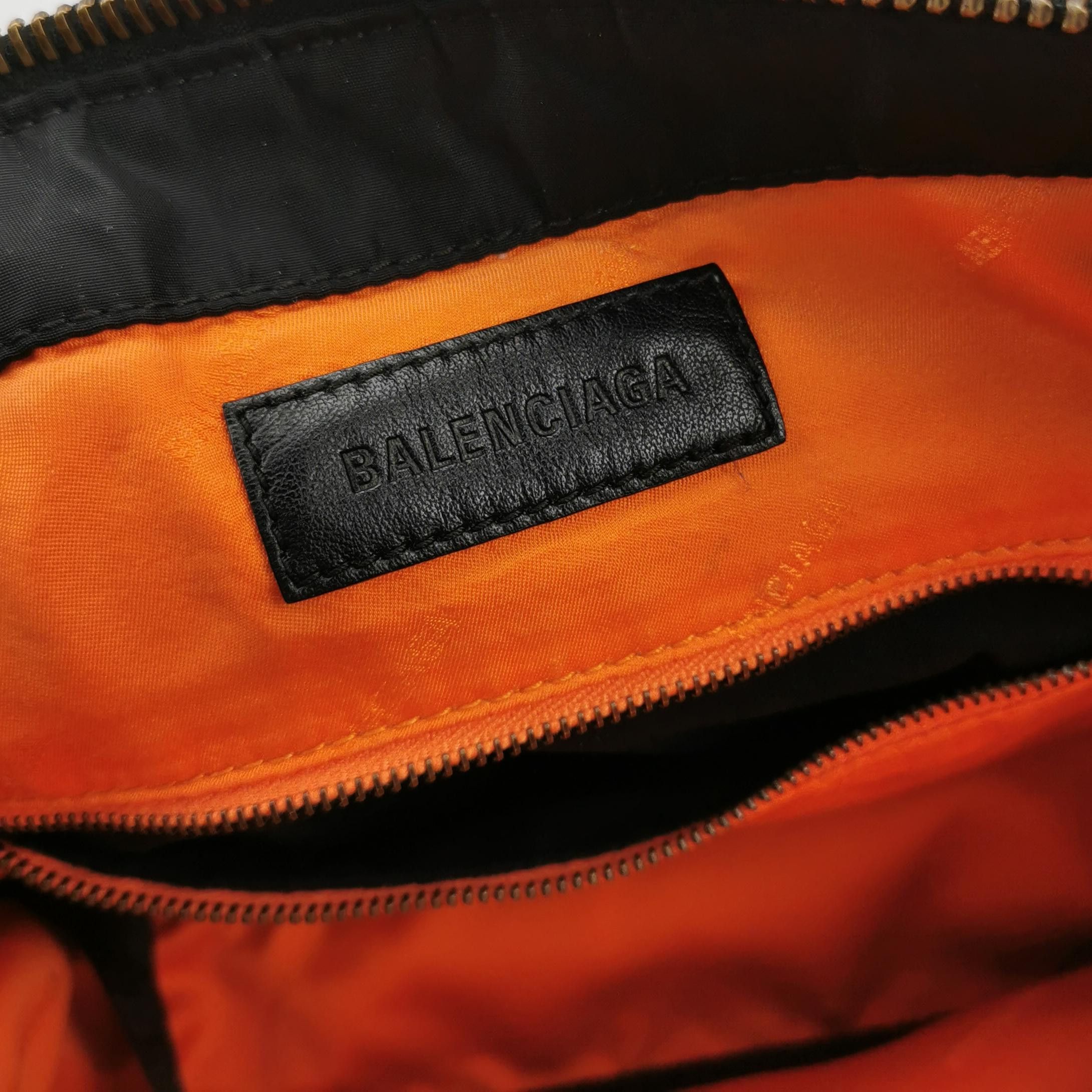 Balenciaga Balenciaga Women os Shoulder Bags Size ONE SIZE - 8 Thumbnail