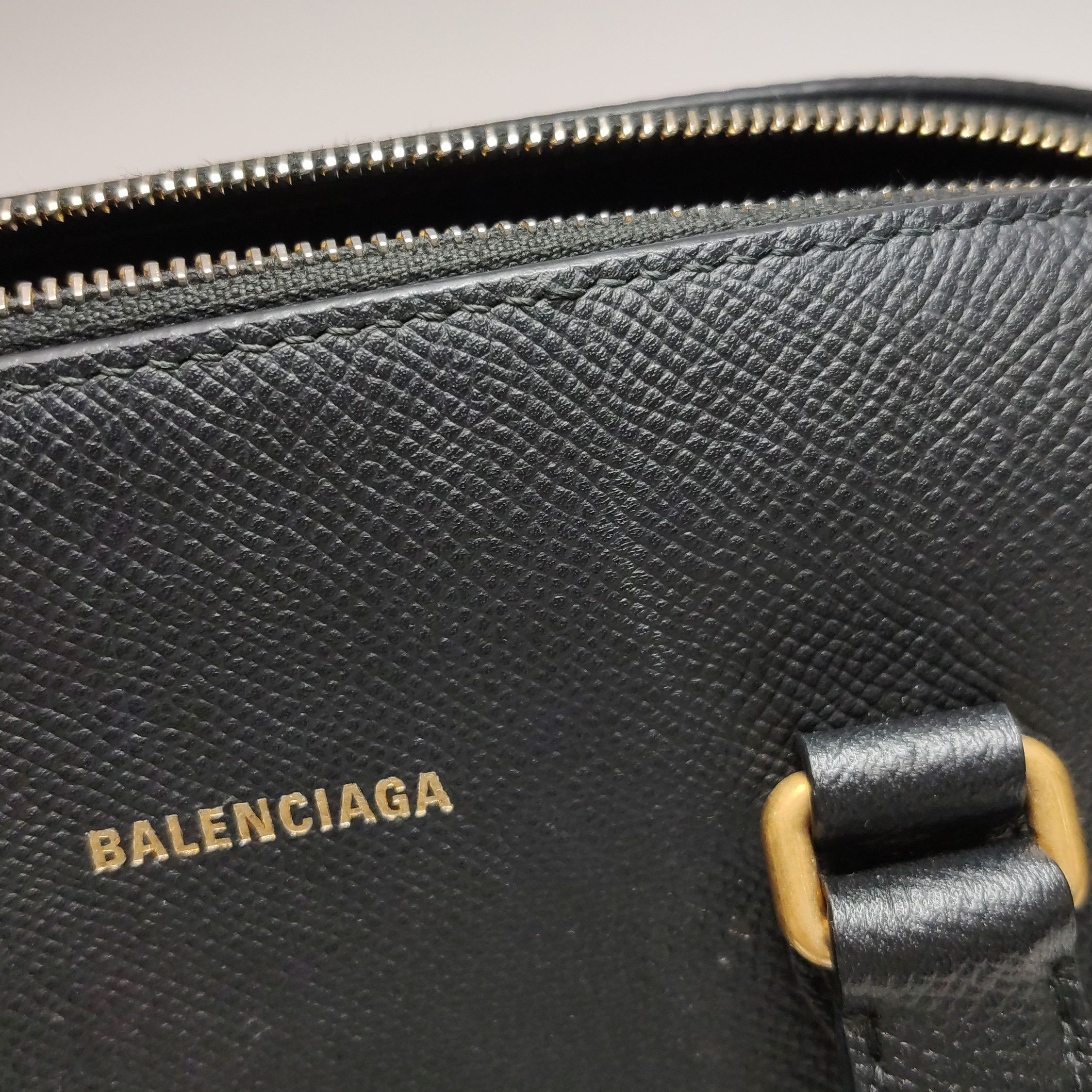 Balenciaga Balenciaga Women os Shoulder Bags Size ONE SIZE - 19 Thumbnail