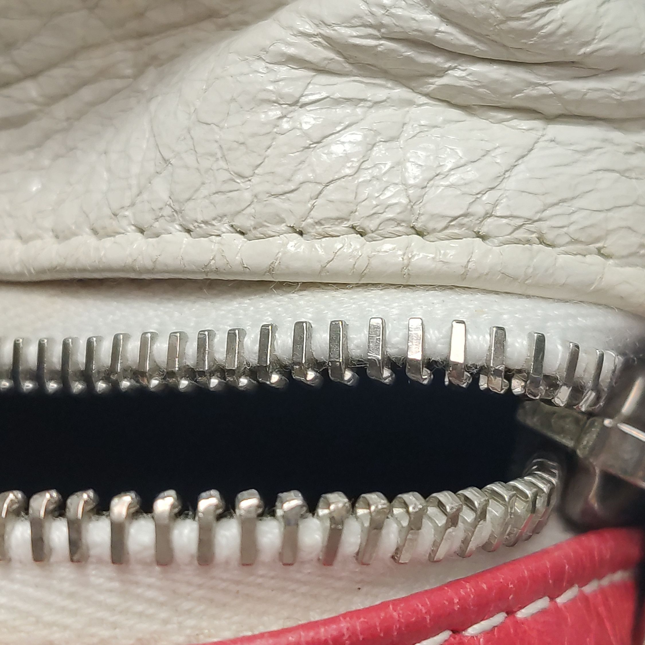 Balenciaga Balenciaga Women os Shoulder Bags Size ONE SIZE - 22 Thumbnail