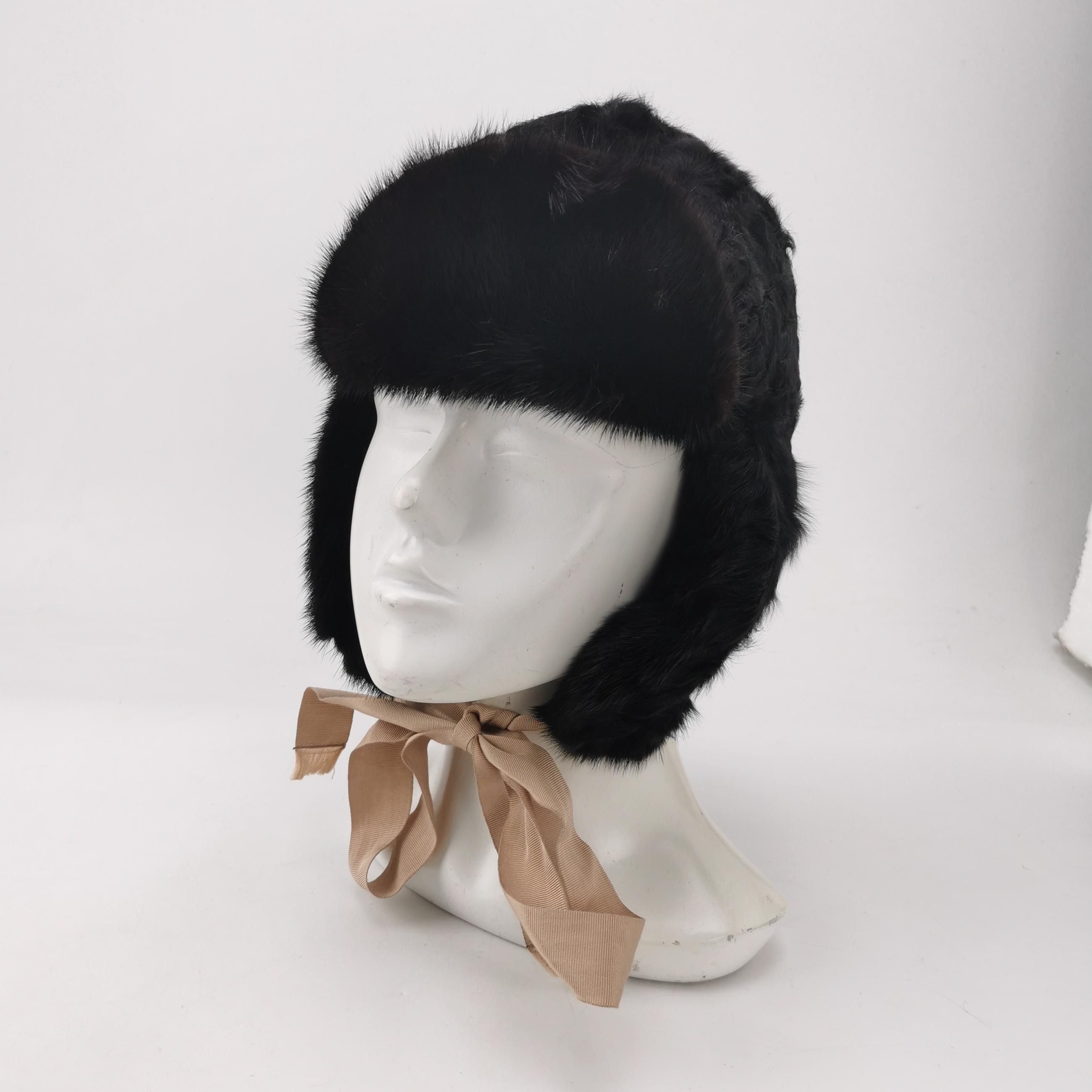 Gucci Gucci Fur Bow Hat Size ONE SIZE - 2 Thumbnail