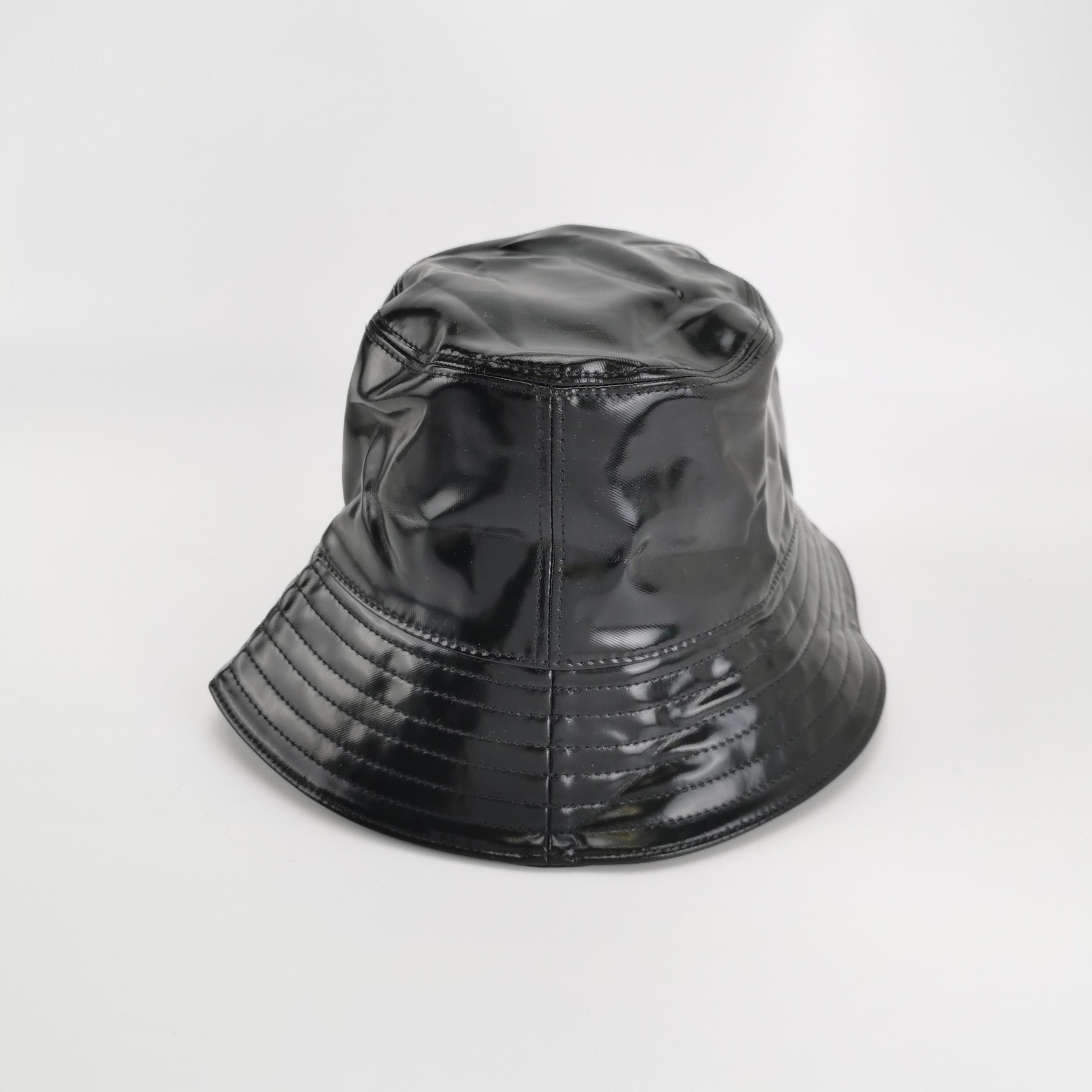 Burberry Burberry Logo Glossy Bucket Hat ONE SIZE Size ONE SIZE - 2 Thumbnail