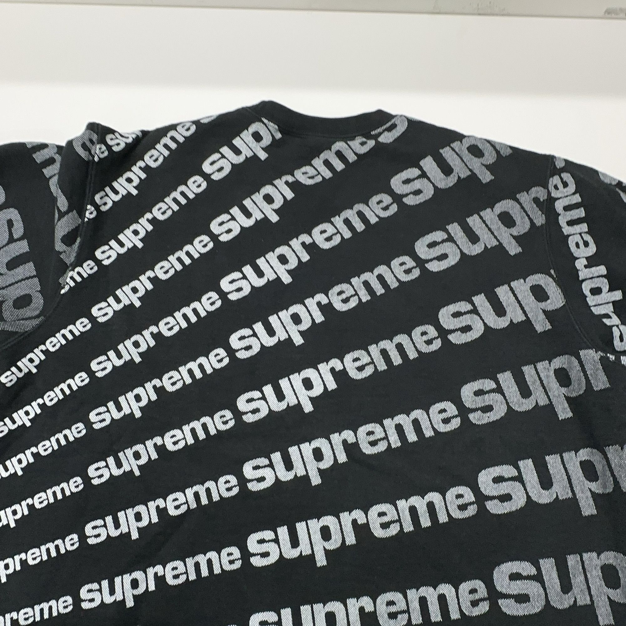 Supreme Supreme Radial Logo Crewneck Size L Size US L / EU 52-54 / 3 - 11 Thumbnail