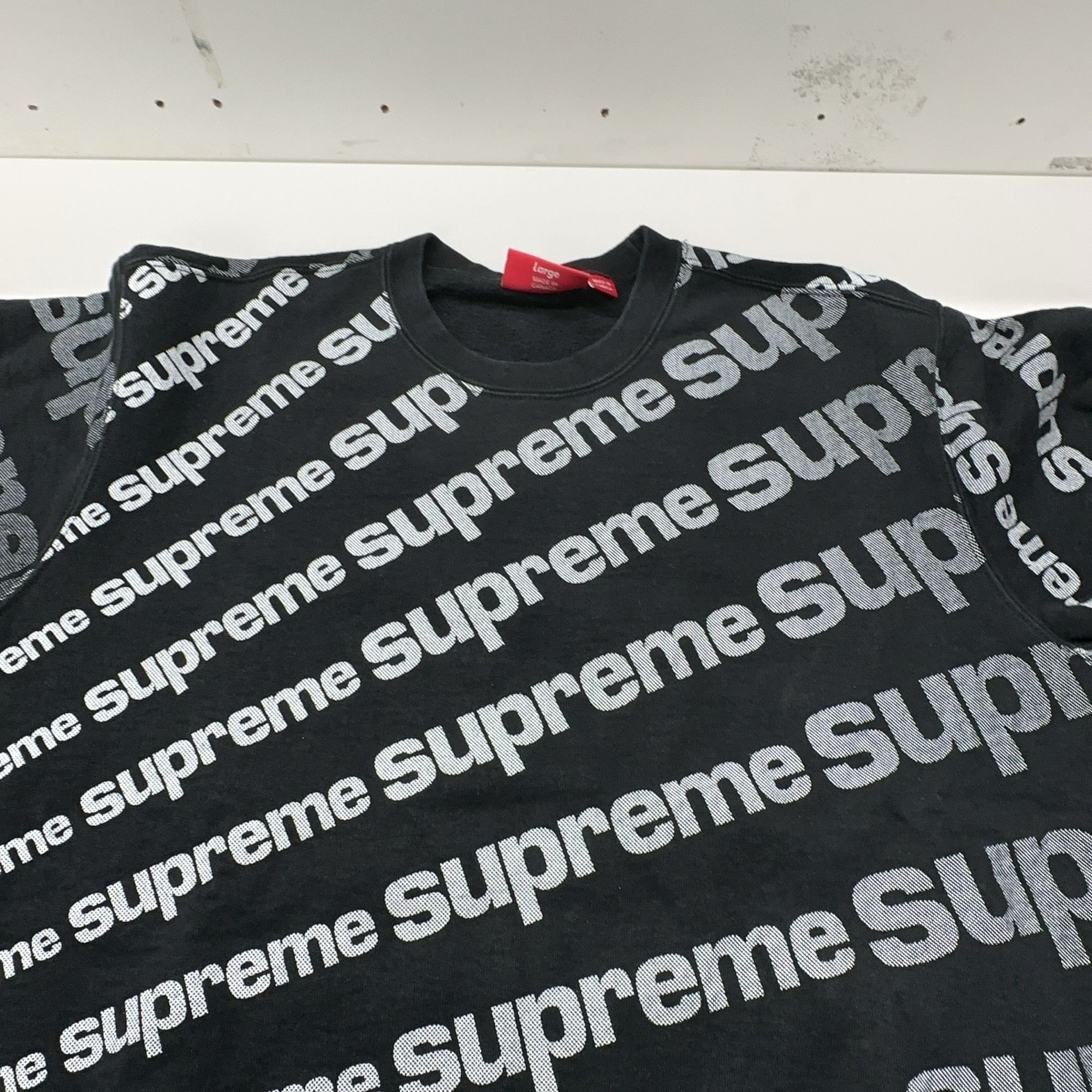 Supreme Supreme Radial Logo Crewneck Size L Size US L / EU 52-54 / 3 - 7 Thumbnail