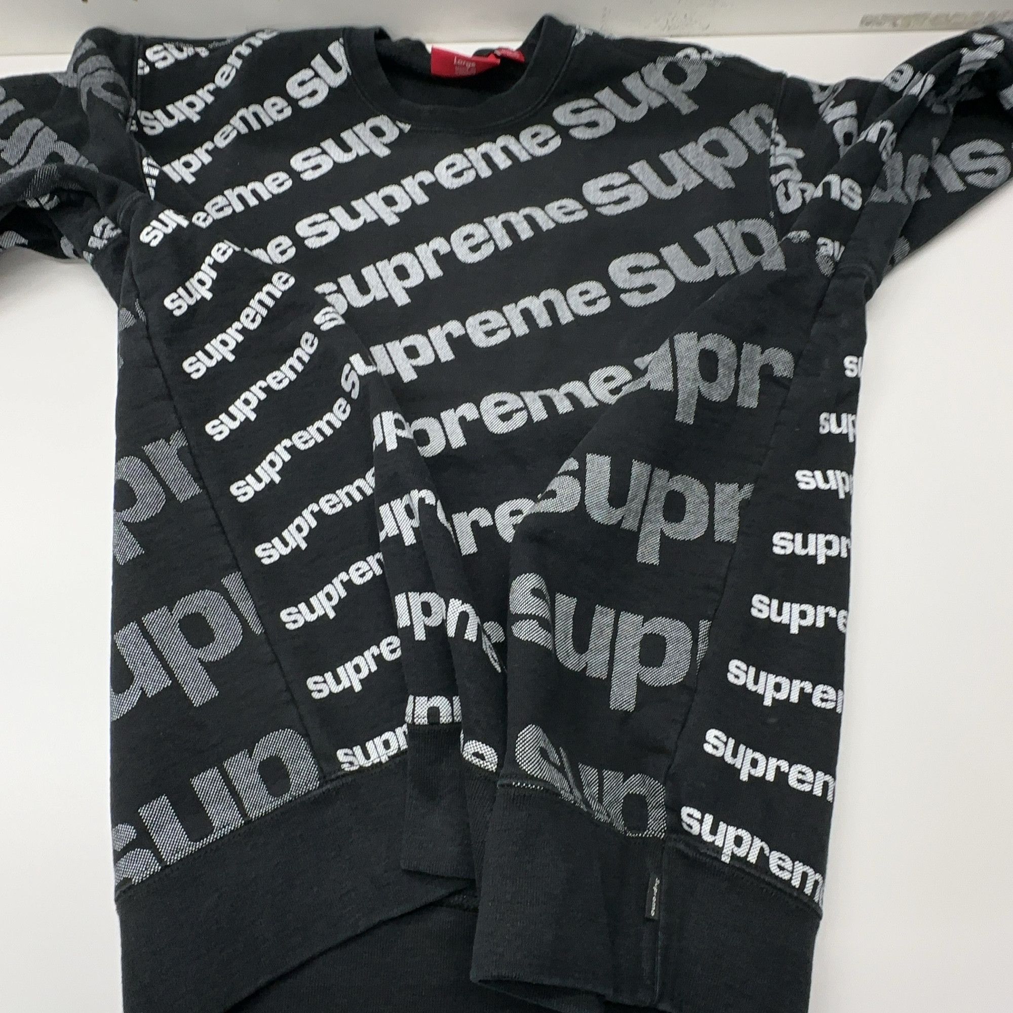 Supreme Supreme Radial Logo Crewneck Size L Size US L / EU 52-54 / 3 - 9 Thumbnail
