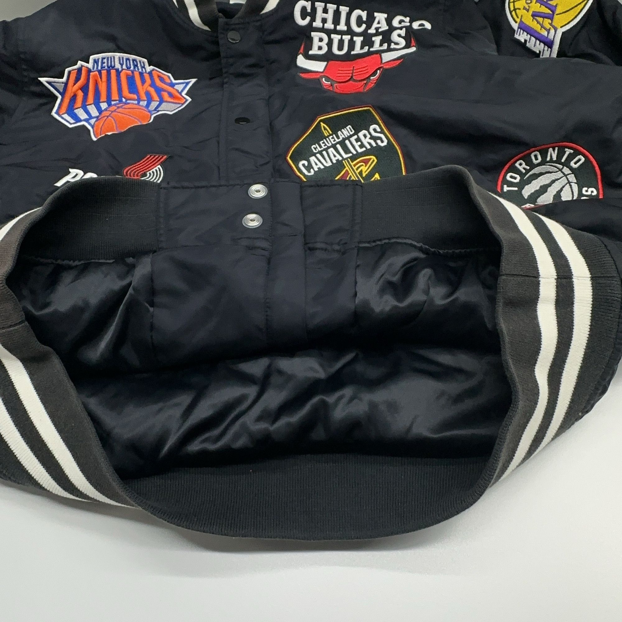 Nike × Supreme Supreme x Nike NBA Teams Warm-Up Jacket Size M Size US M / EU 48-50 / 2 - 7 Thumbnail