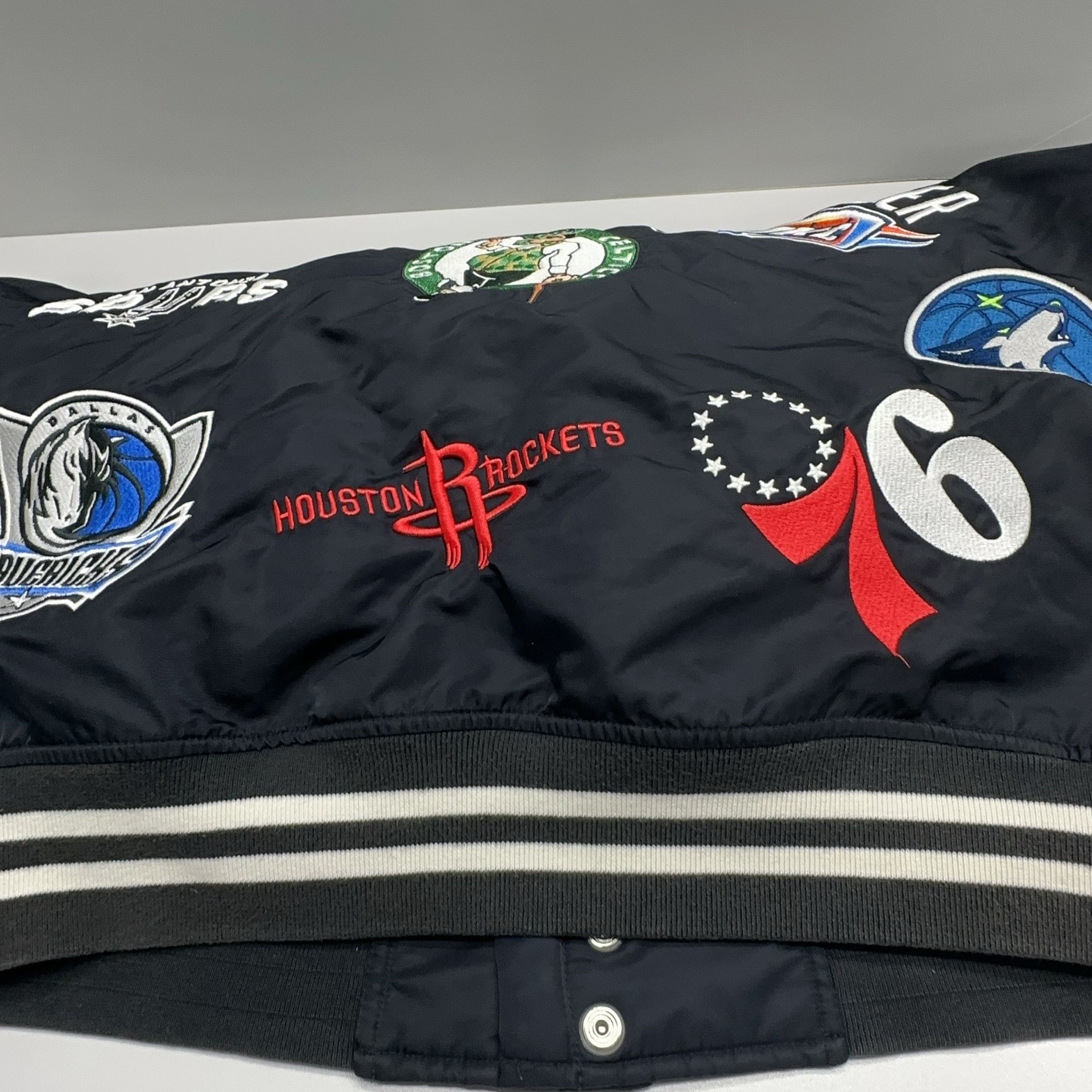 Nike × Supreme Supreme x Nike NBA Teams Warm-Up Jacket Size M Size US M / EU 48-50 / 2 - 11 Thumbnail