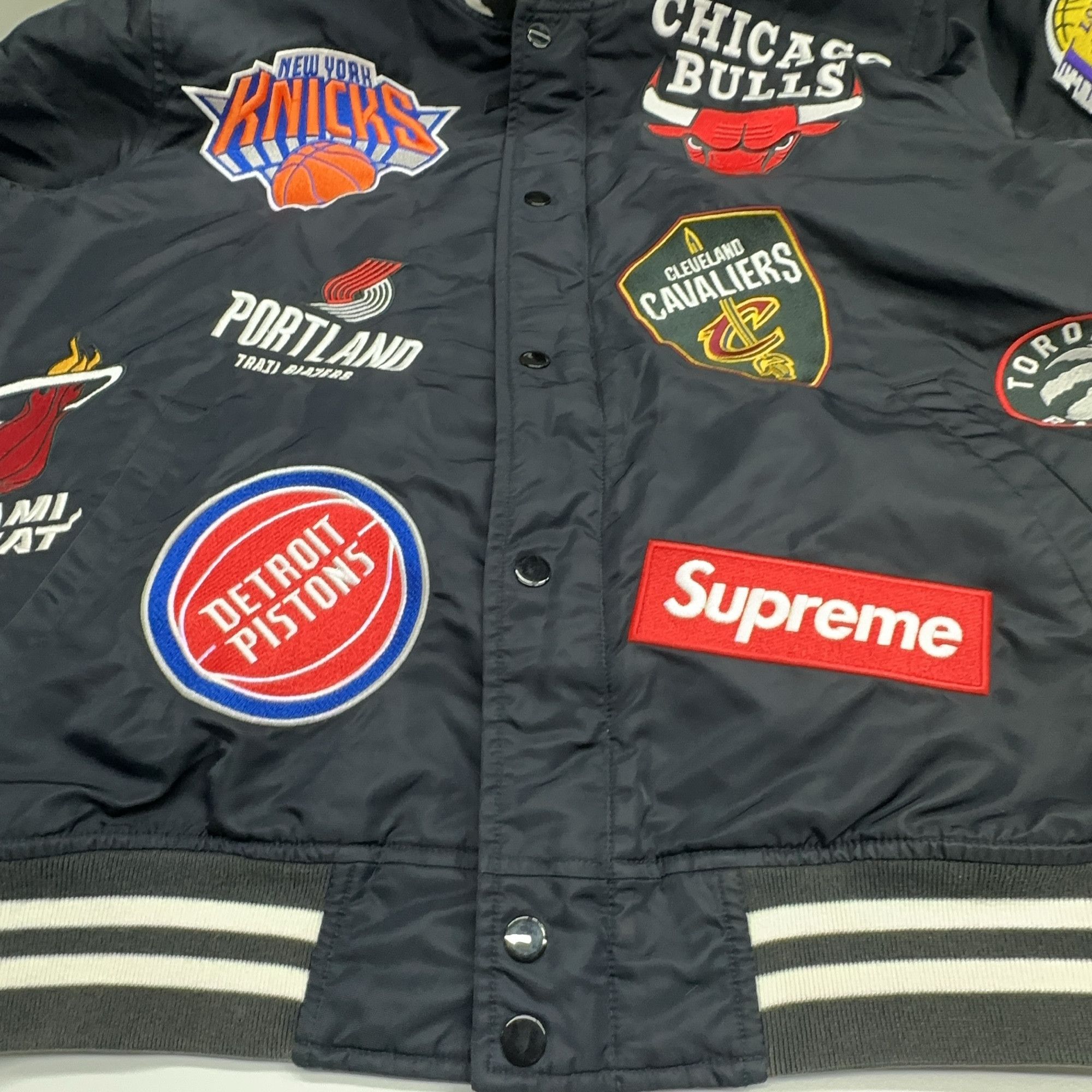 Nike × Supreme Supreme x Nike NBA Teams Warm-Up Jacket Size M Size US M / EU 48-50 / 2 - 6 Thumbnail