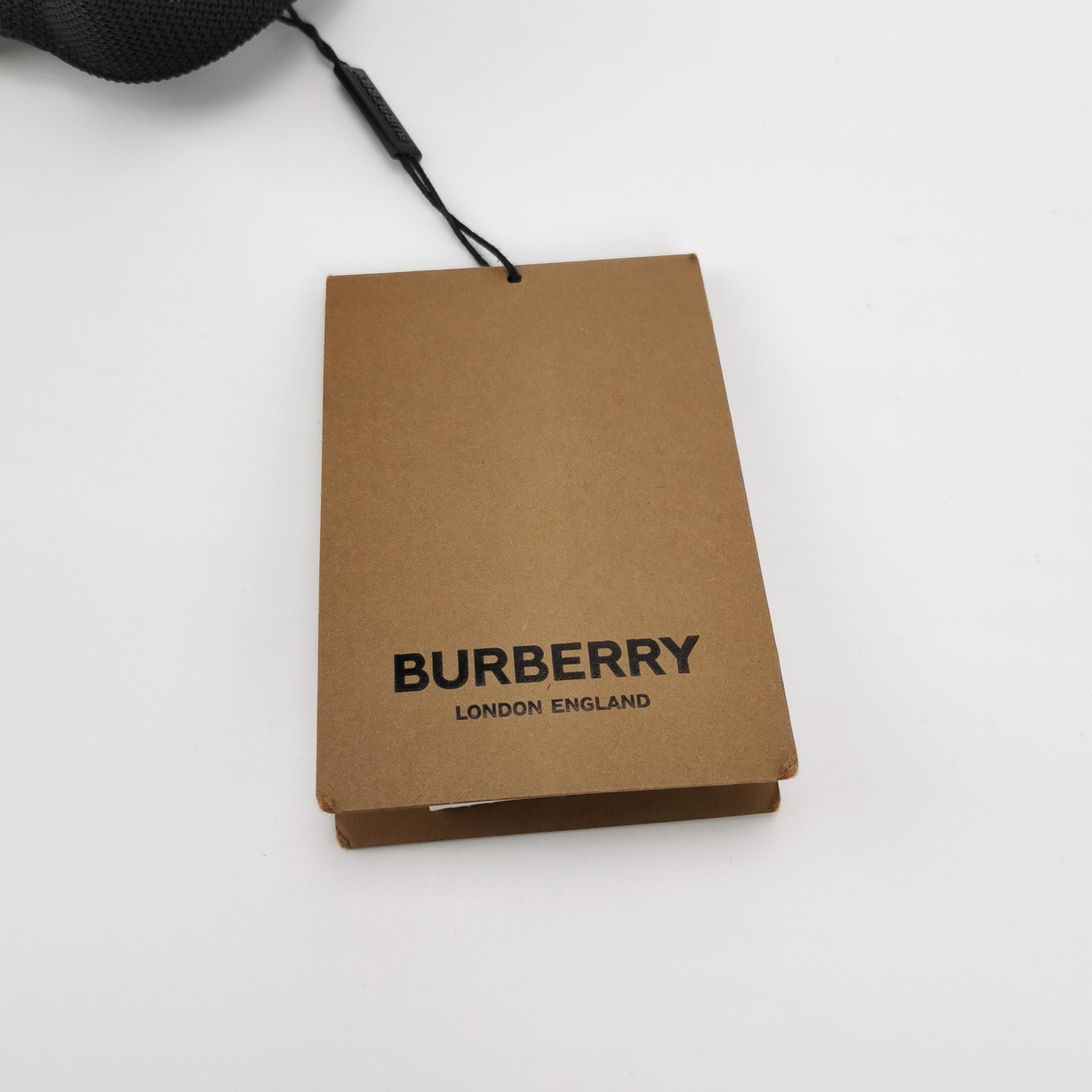 Burberry Burberry Embroidered Logo Mesh Trucker Hat Size M Size ONE SIZE - 8 Thumbnail