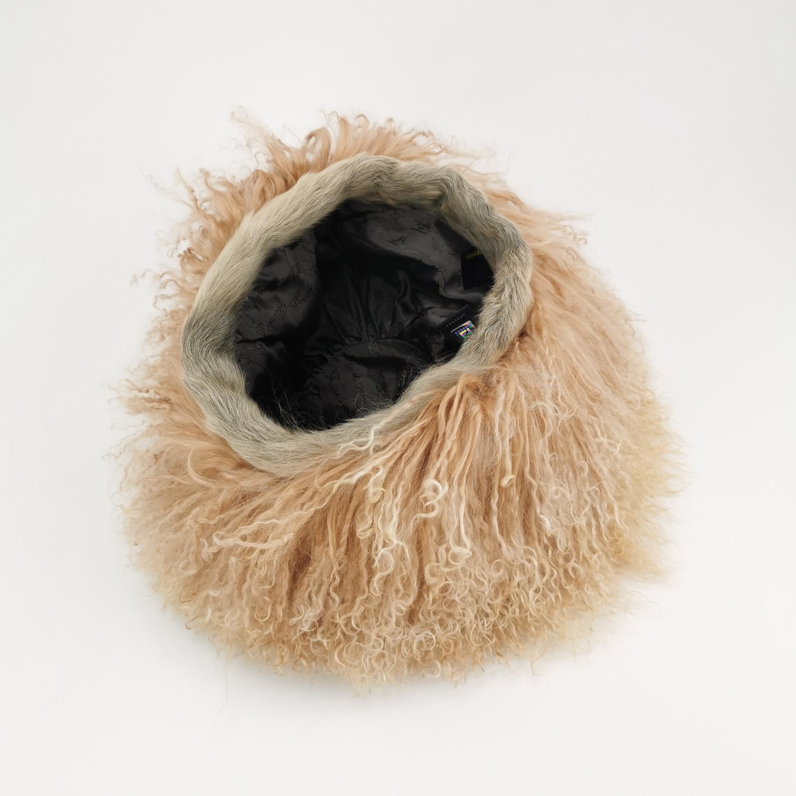 Fendi Fendi Mongolian Shearling Fur Hat Size M Size ONE SIZE - 4 Thumbnail