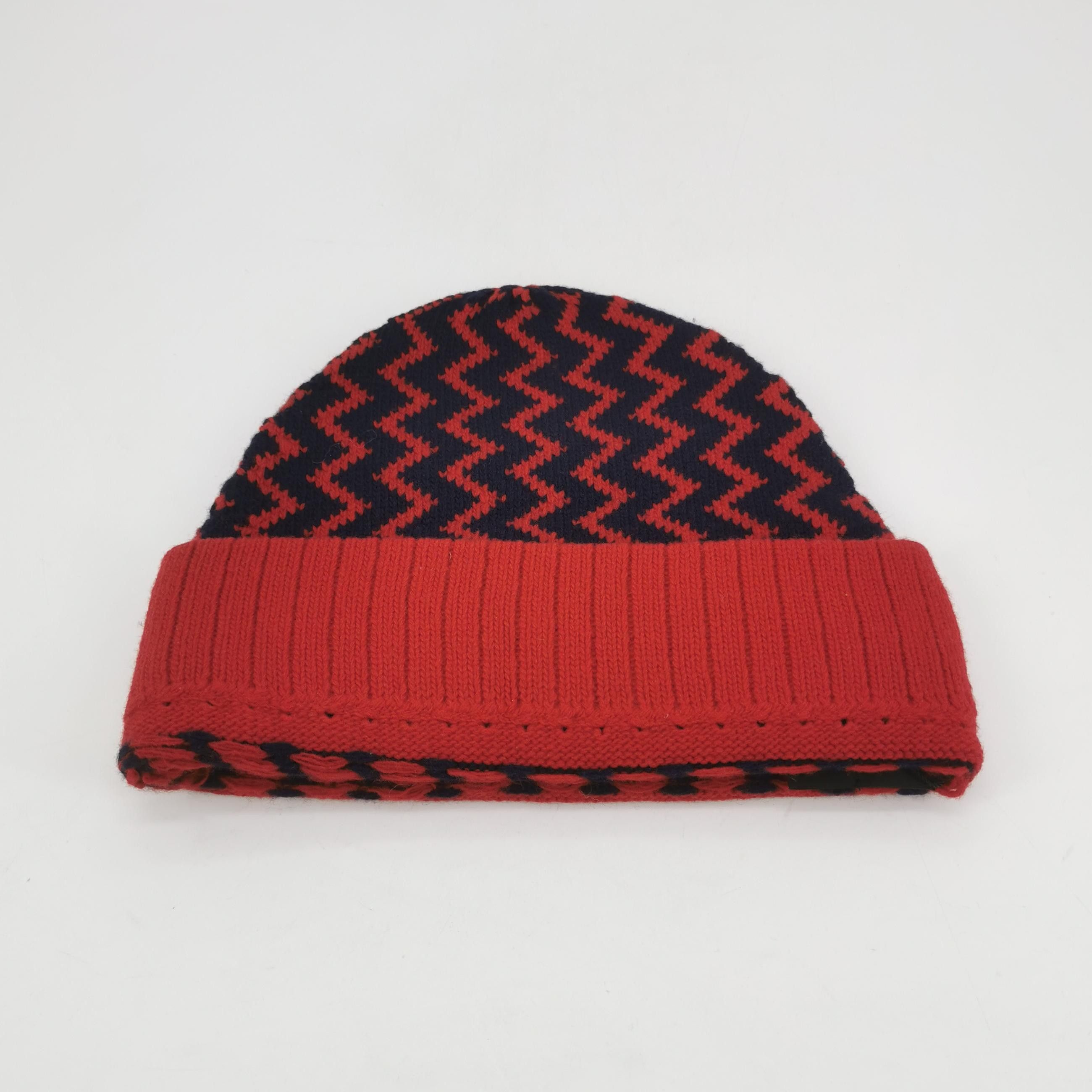 Gucci Gucci Red and Black Chevron Knit Beanie Size ONE SIZE - 2 Thumbnail