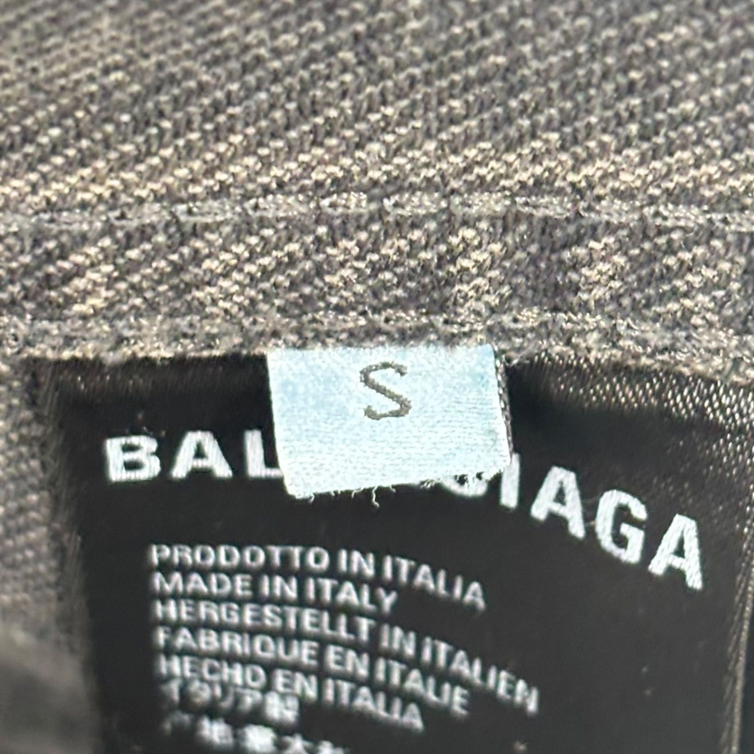 Balenciaga Spray Paint Logo Denim Jacket Black Size US S / EU 44-46 / 1 - 4 Thumbnail
