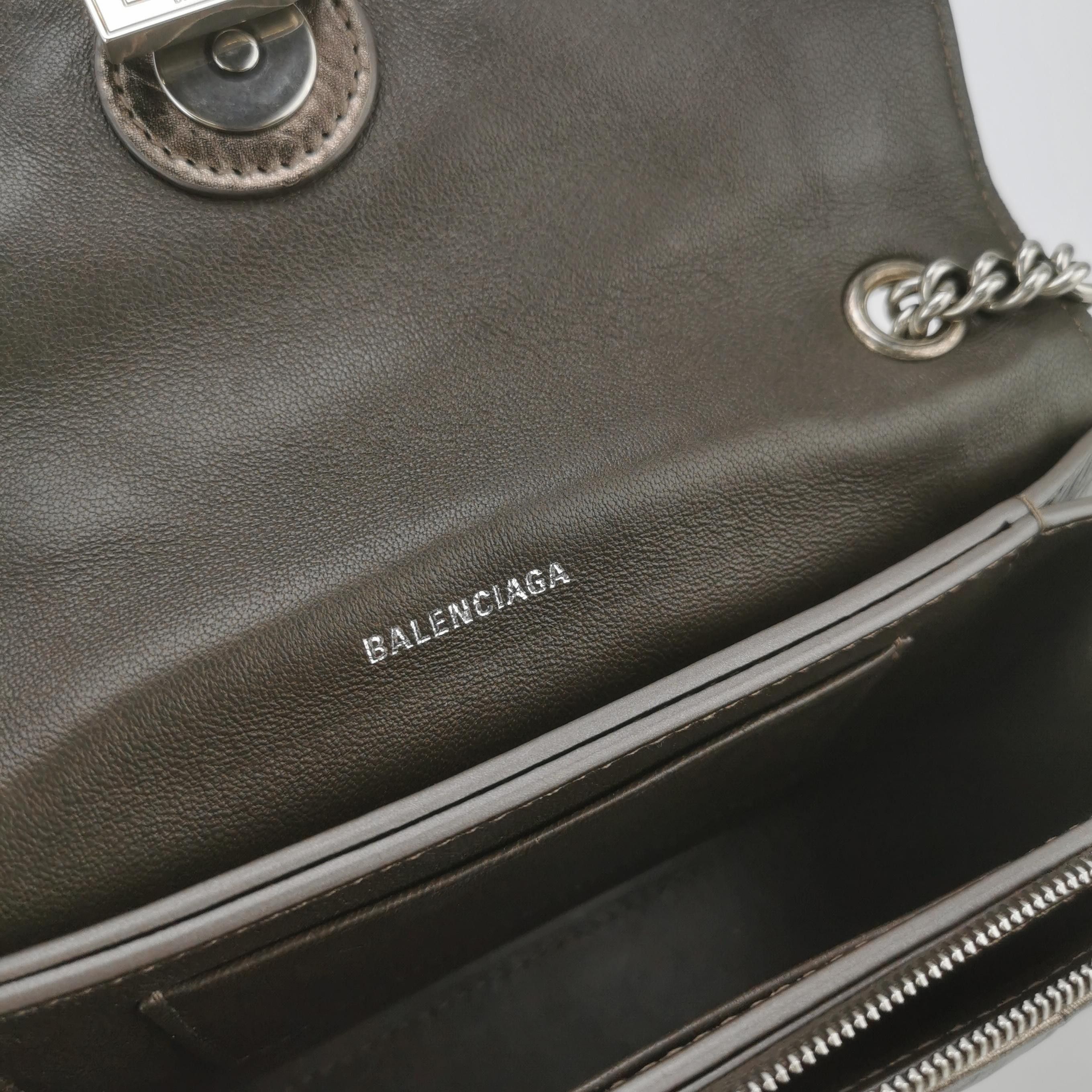 Balenciaga Balenciaga Women os Shoulder Bags Size ONE SIZE - 8 Thumbnail