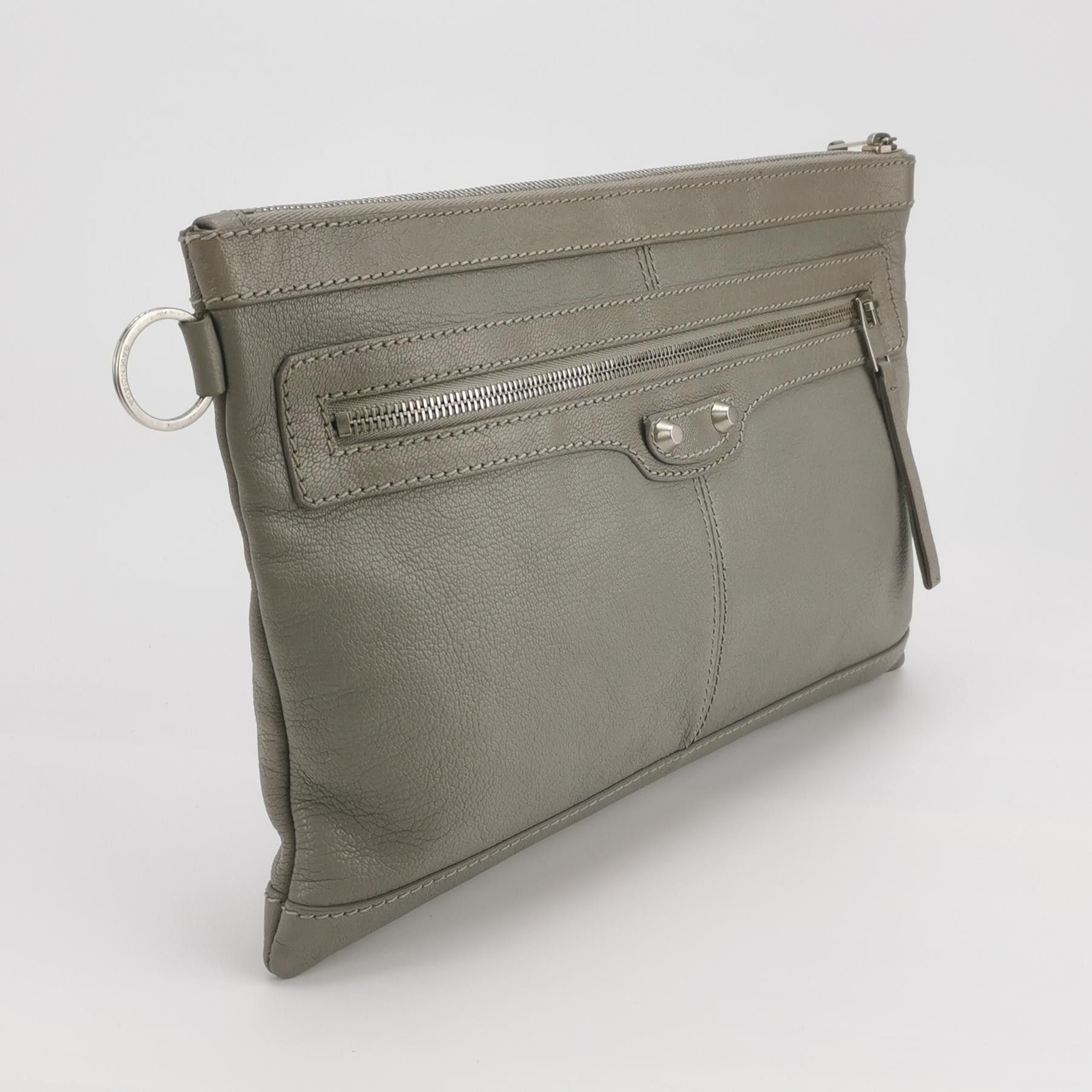 Balenciaga Balenciaga Women os Clutches Size ONE SIZE - 3 Thumbnail
