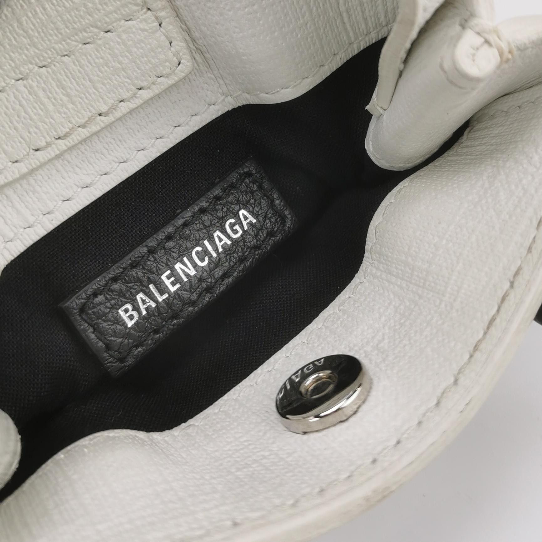 Balenciaga Balenciaga Women os Shoulder Bags Size ONE SIZE - 8 Thumbnail