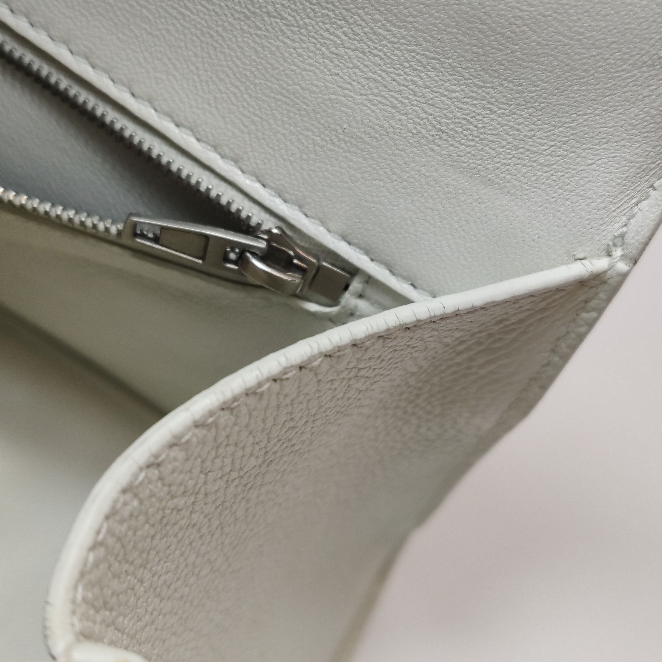 Balenciaga Balenciaga Women os Shoulder Bags Size ONE SIZE - 23 Thumbnail