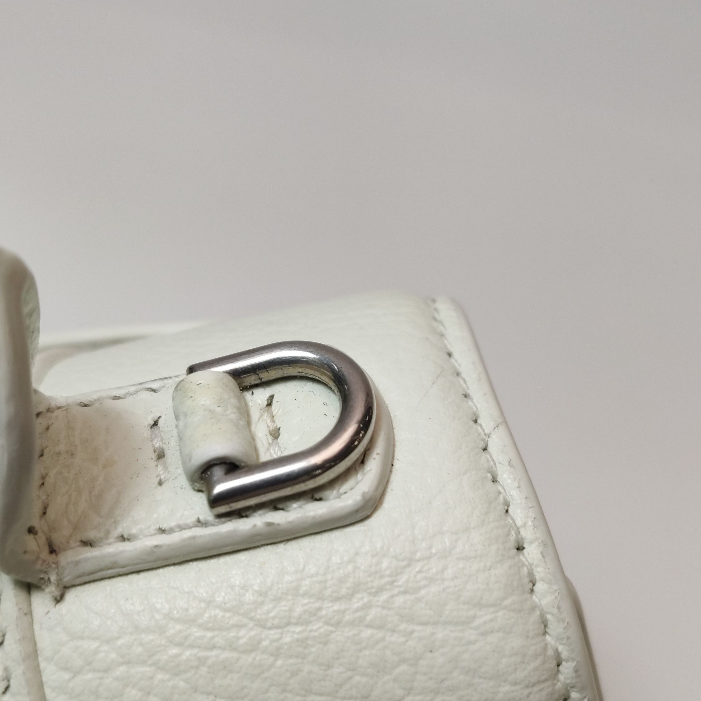 Balenciaga Balenciaga Women os Shoulder Bags Size ONE SIZE - 17 Thumbnail