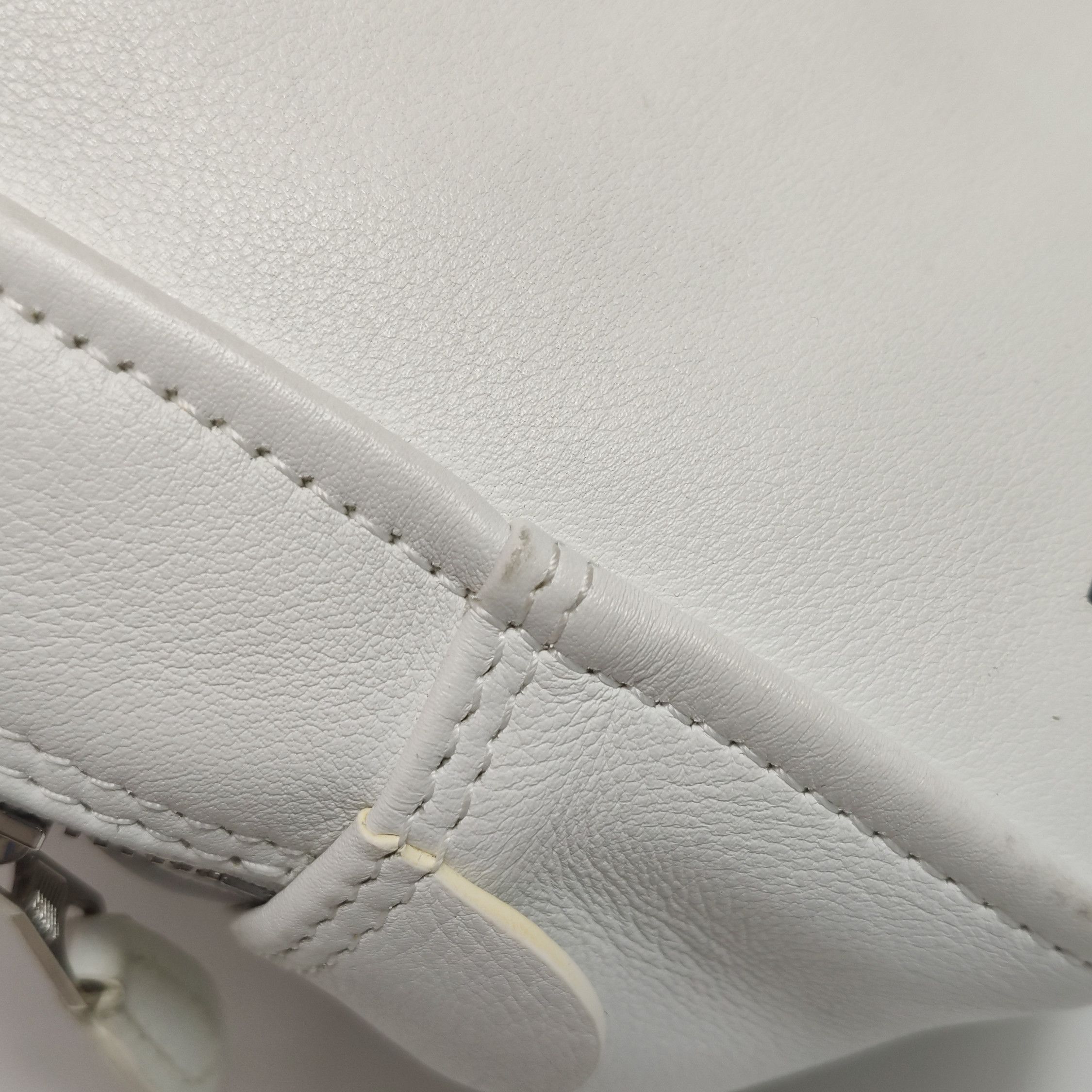 Balenciaga Balenciaga Women os Shoulder Bags Size ONE SIZE - 19 Thumbnail