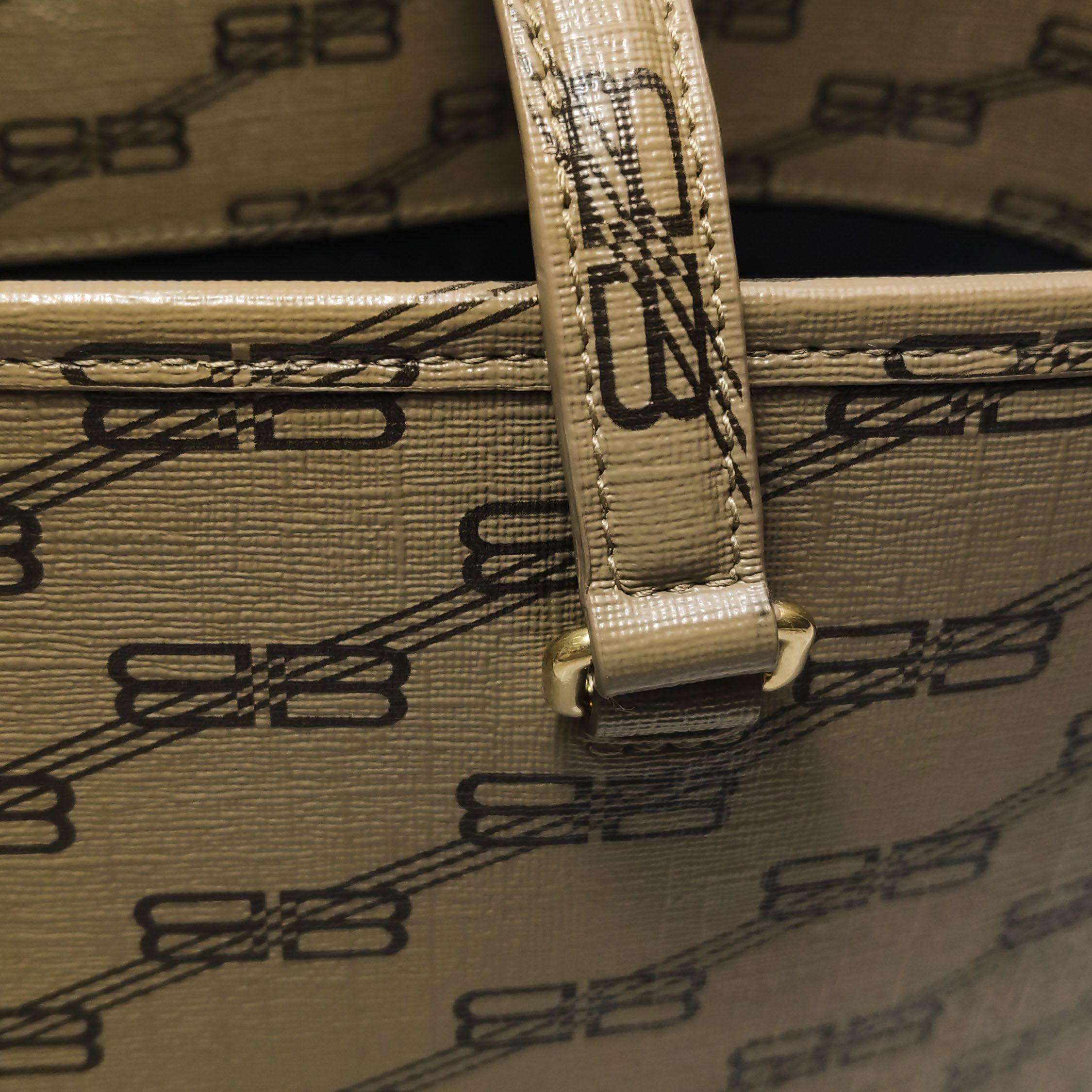 Balenciaga Balenciaga Women os Shoulder Bags Size ONE SIZE - 10 Thumbnail