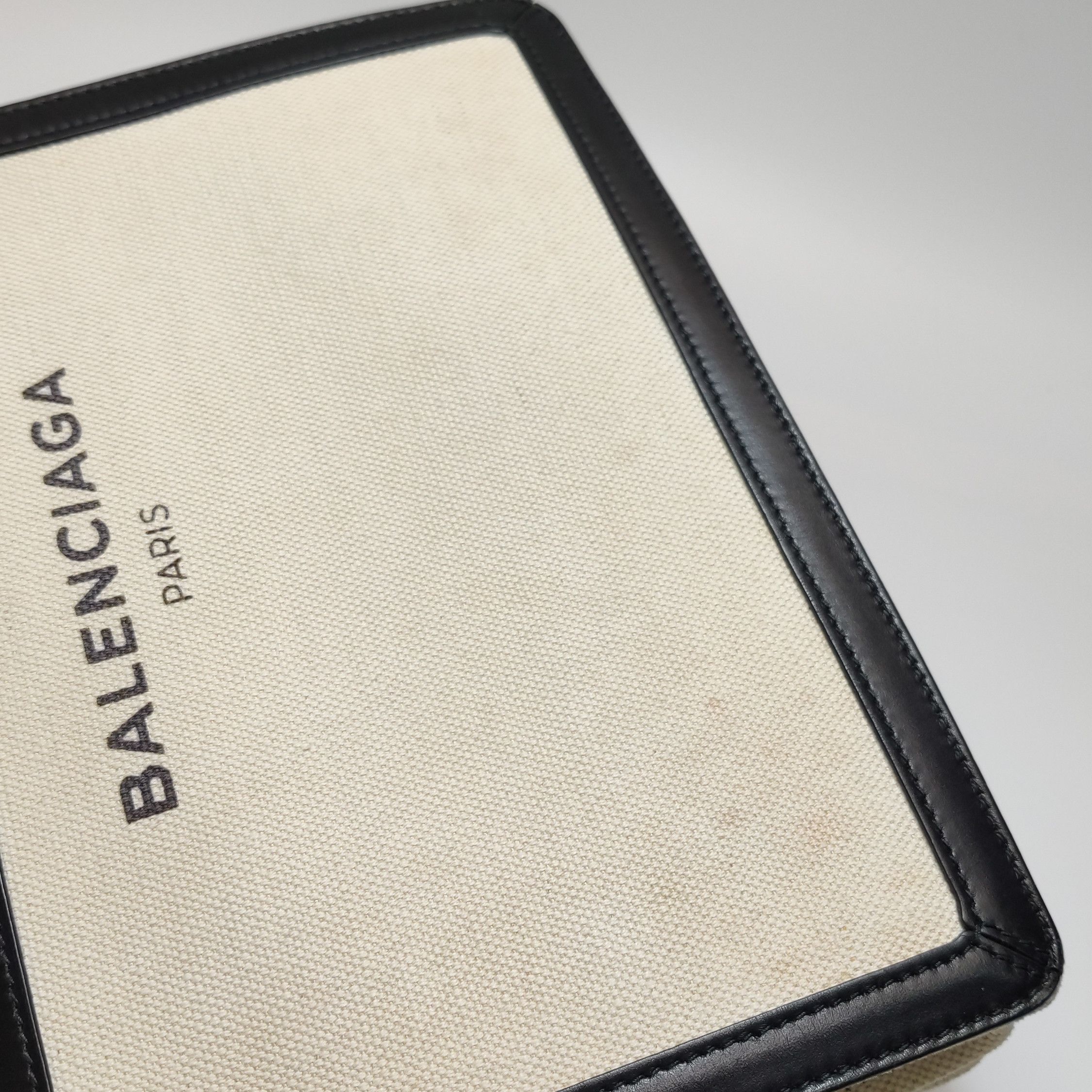 Balenciaga Balenciaga Women os Crossbody Bags Size ONE SIZE - 18 Thumbnail