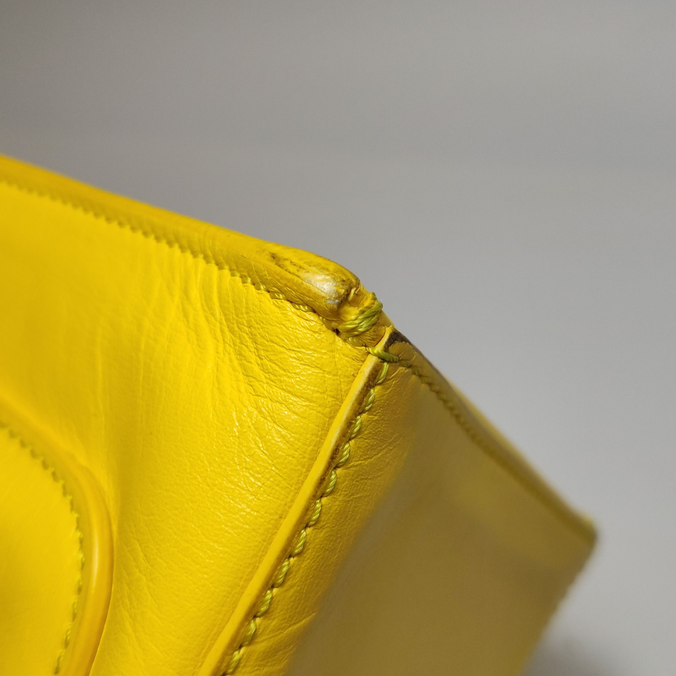 Balenciaga Balenciaga Women os Shoulder Bags Size ONE SIZE - 19 Thumbnail