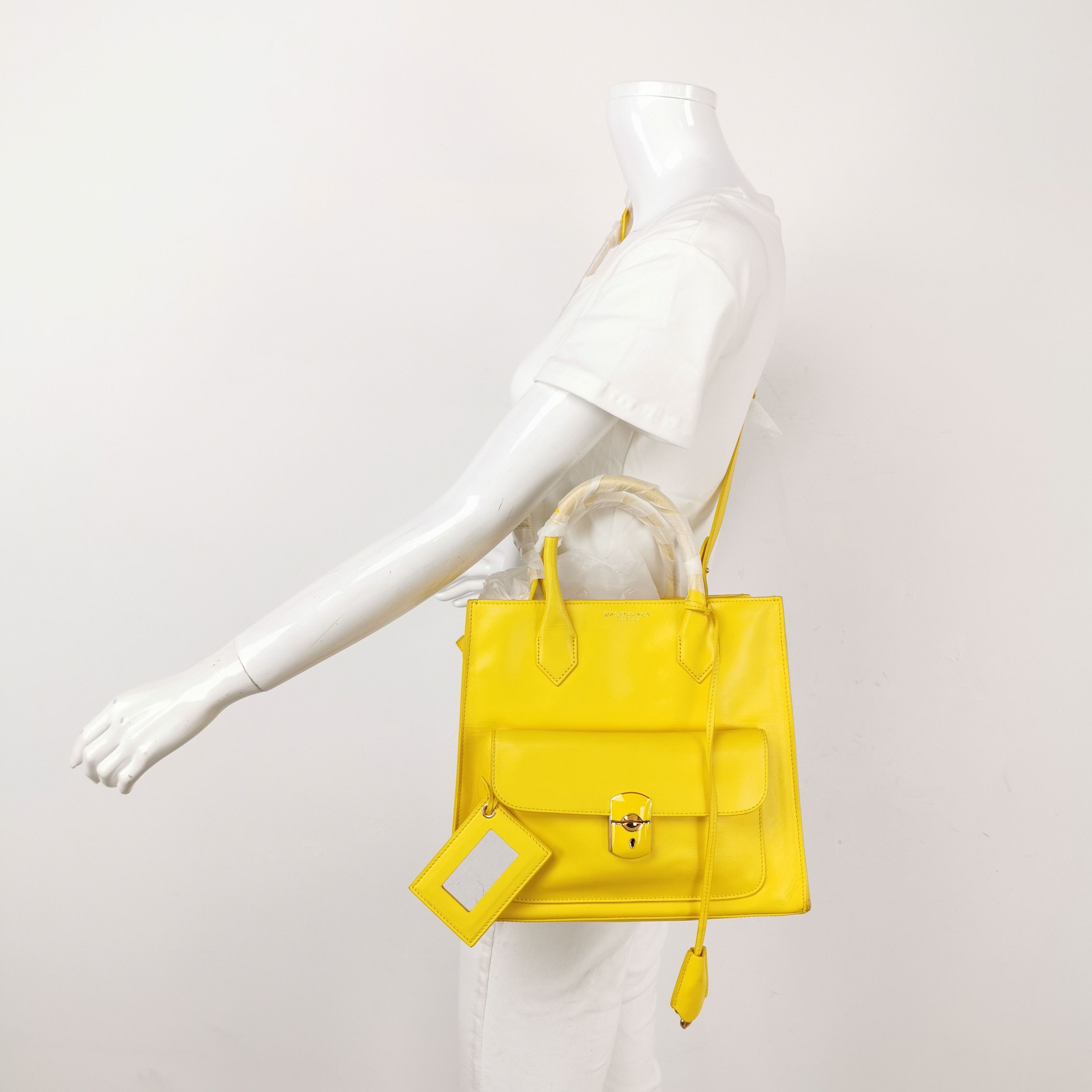 Balenciaga Balenciaga Women os Shoulder Bags Size ONE SIZE - 2 Thumbnail