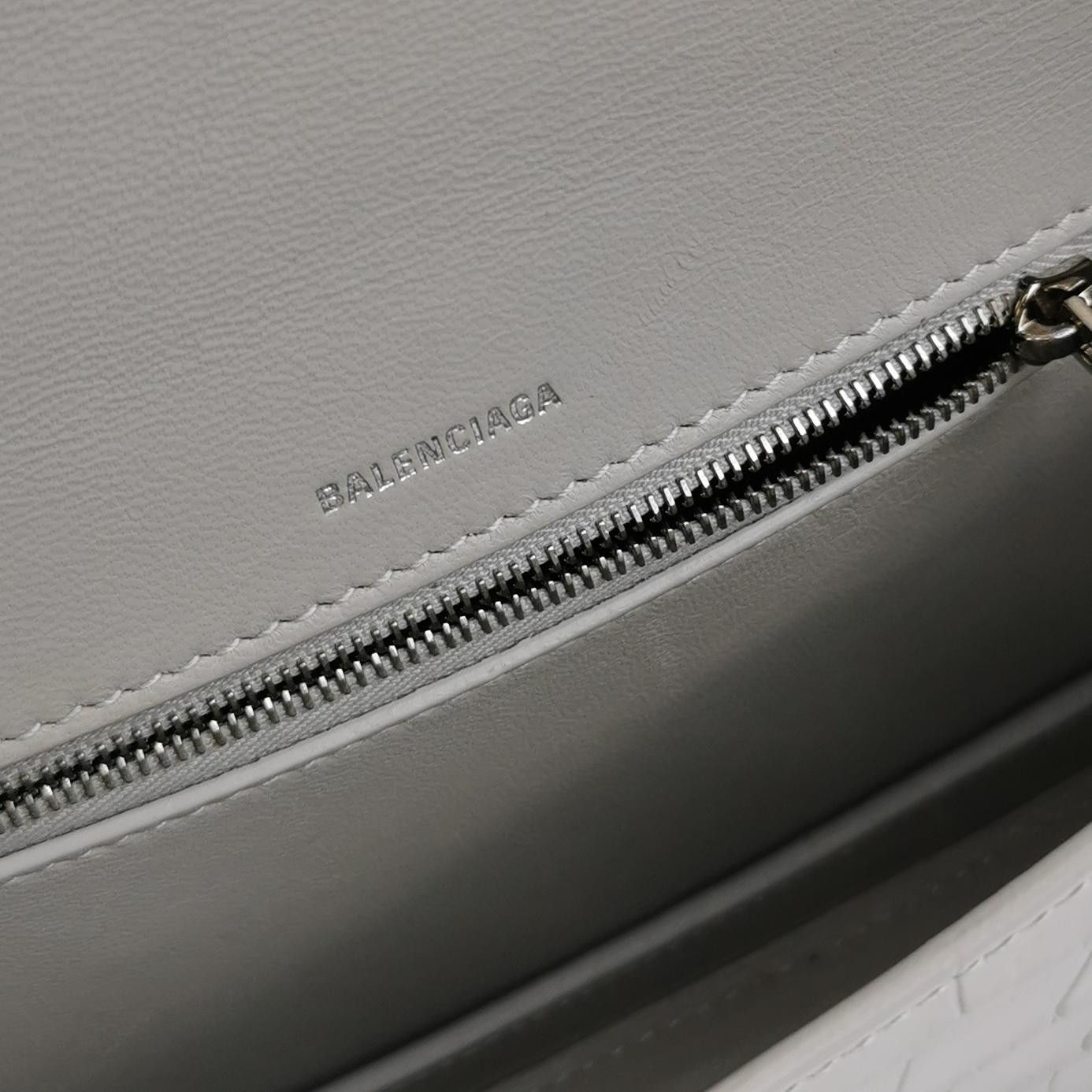 Balenciaga Balenciaga Women os Shoulder Bags Size ONE SIZE - 8 Thumbnail