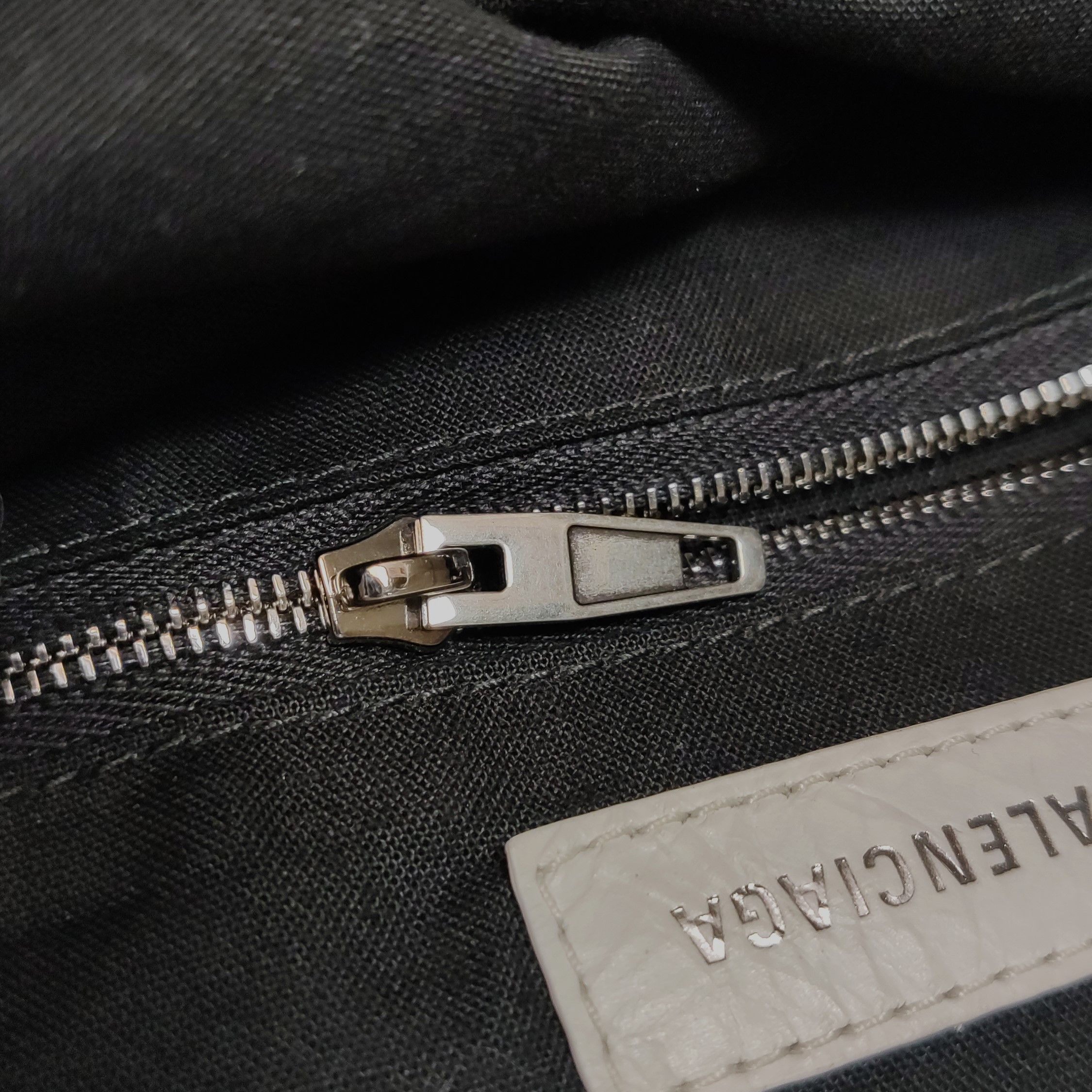 Balenciaga Balenciaga Women os Shoulder Bags Size ONE SIZE - 10 Thumbnail