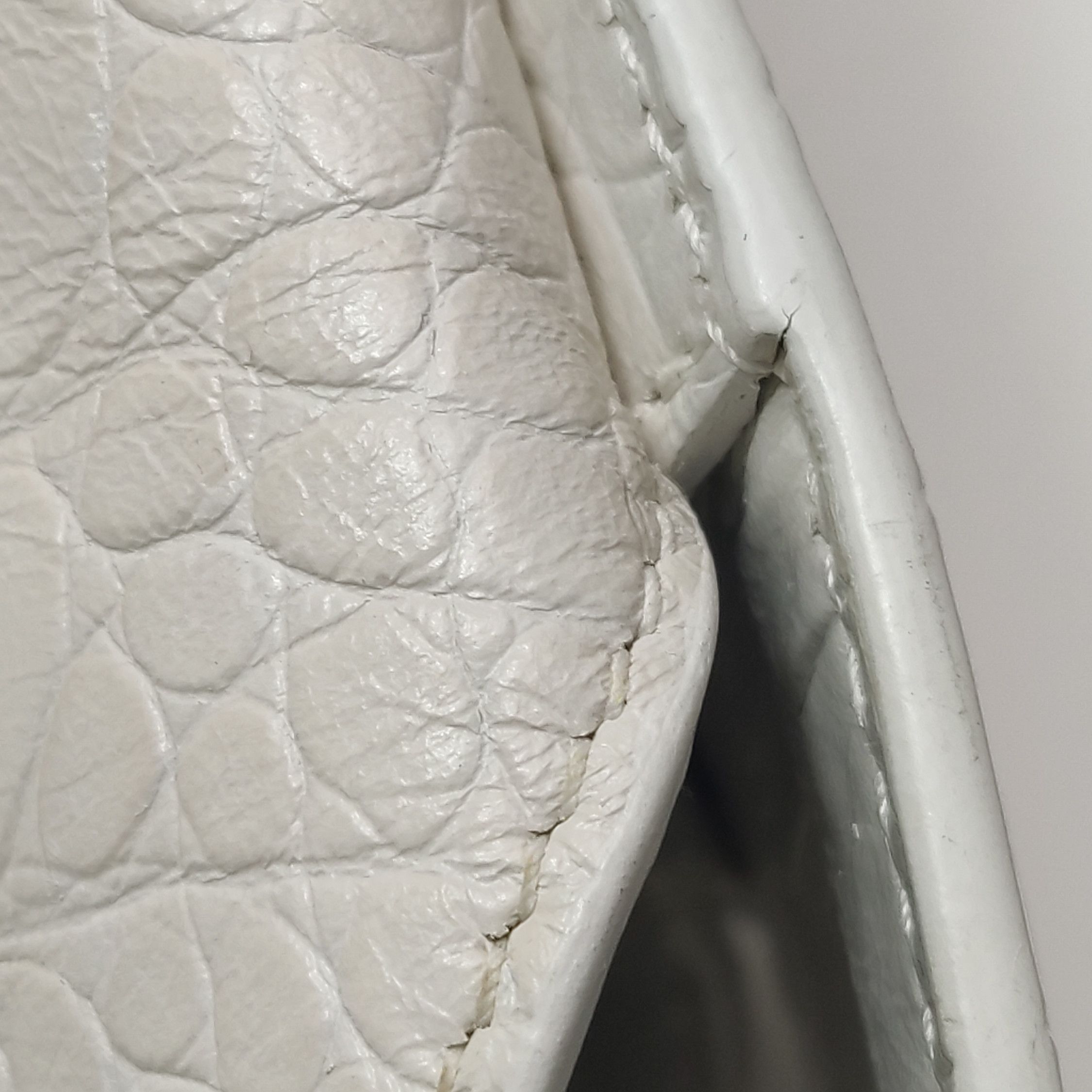 Balenciaga Balenciaga Women os Shoulder Bags Size ONE SIZE - 18 Thumbnail
