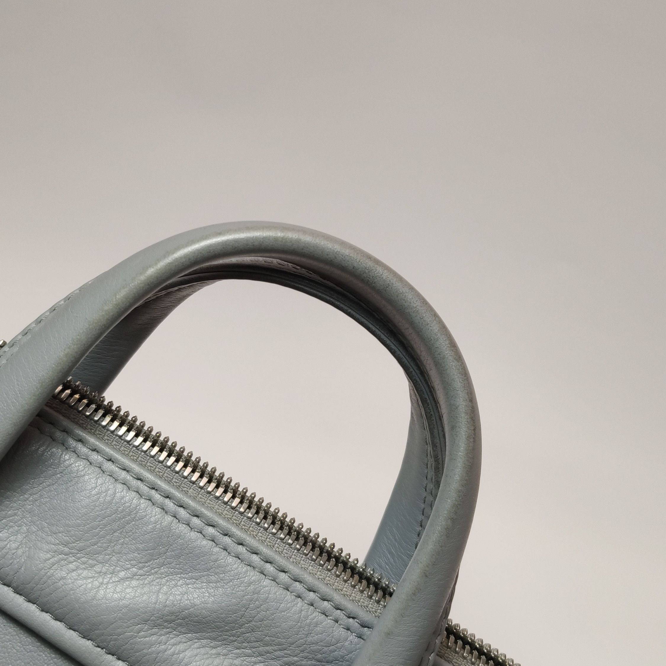 Balenciaga Balenciaga Women os Shoulder Bags Size ONE SIZE - 23 Thumbnail