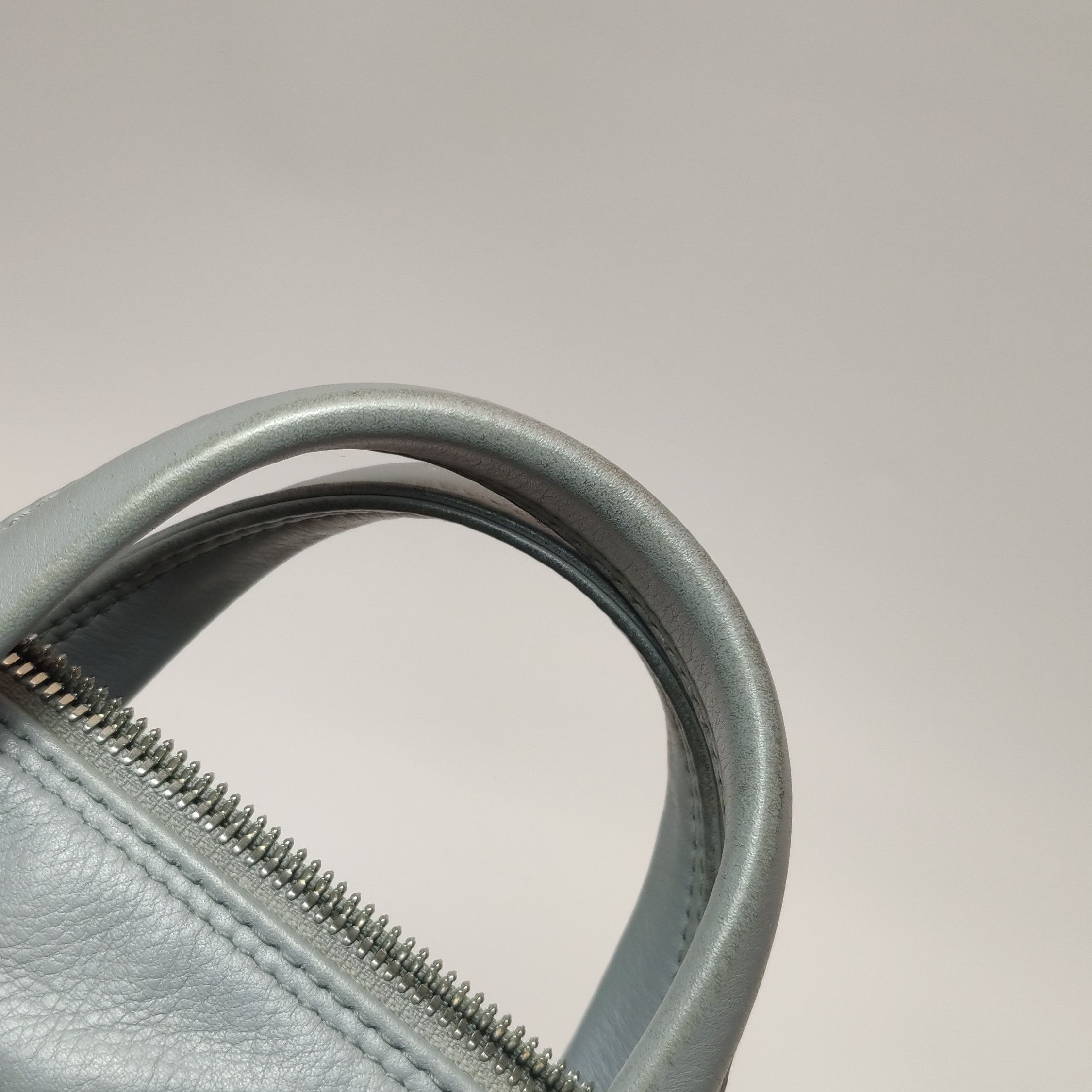 Balenciaga Balenciaga Women os Shoulder Bags Size ONE SIZE - 24 Thumbnail