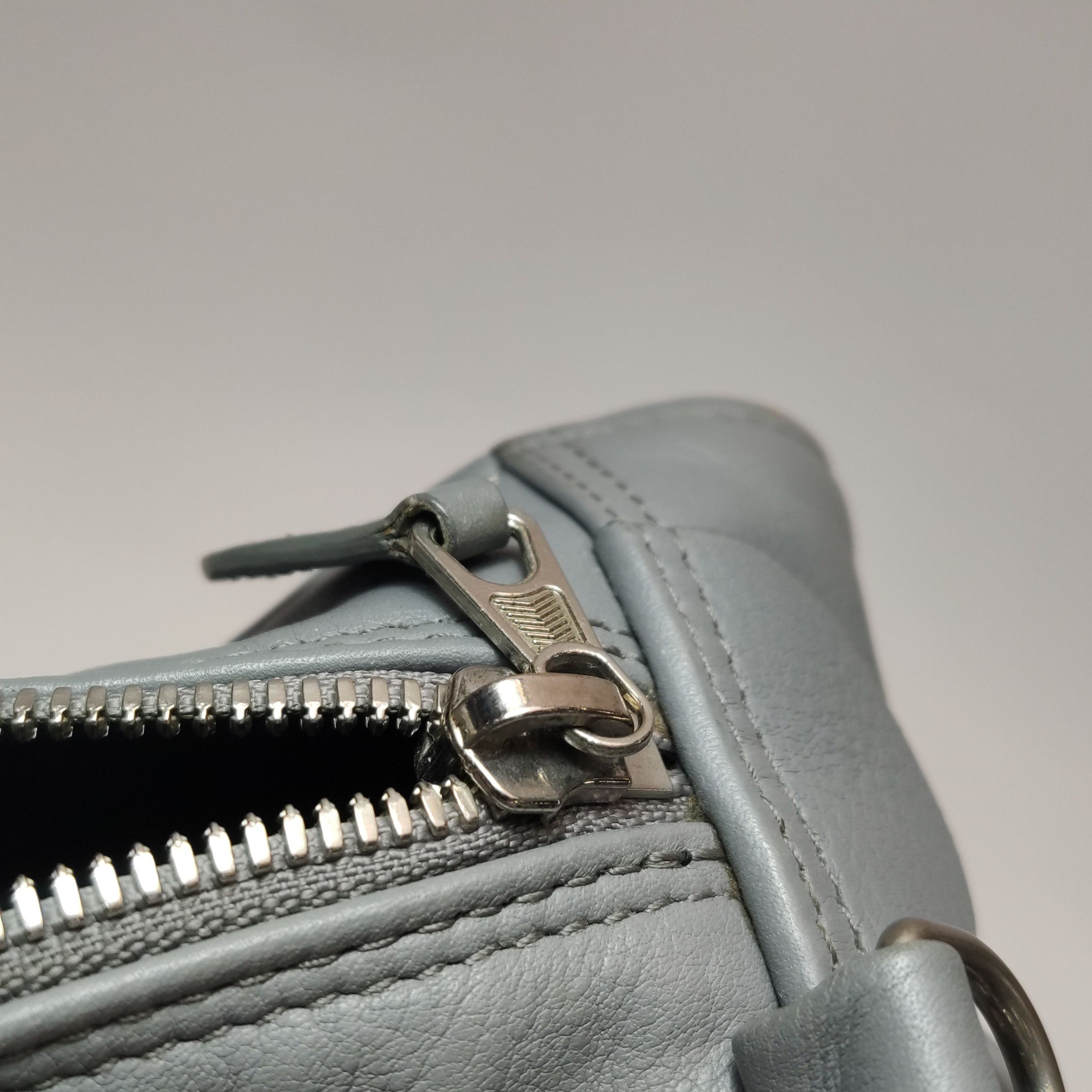 Balenciaga Balenciaga Women os Shoulder Bags Size ONE SIZE - 14 Thumbnail