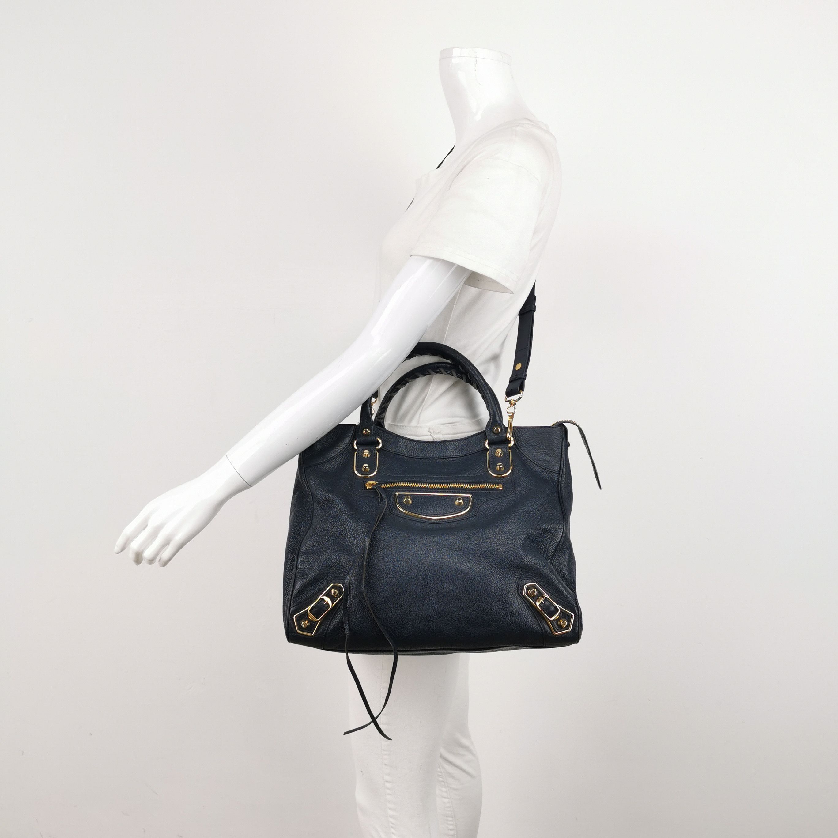 Balenciaga Balenciaga Women os Shoulder Bags Size ONE SIZE - 2 Thumbnail