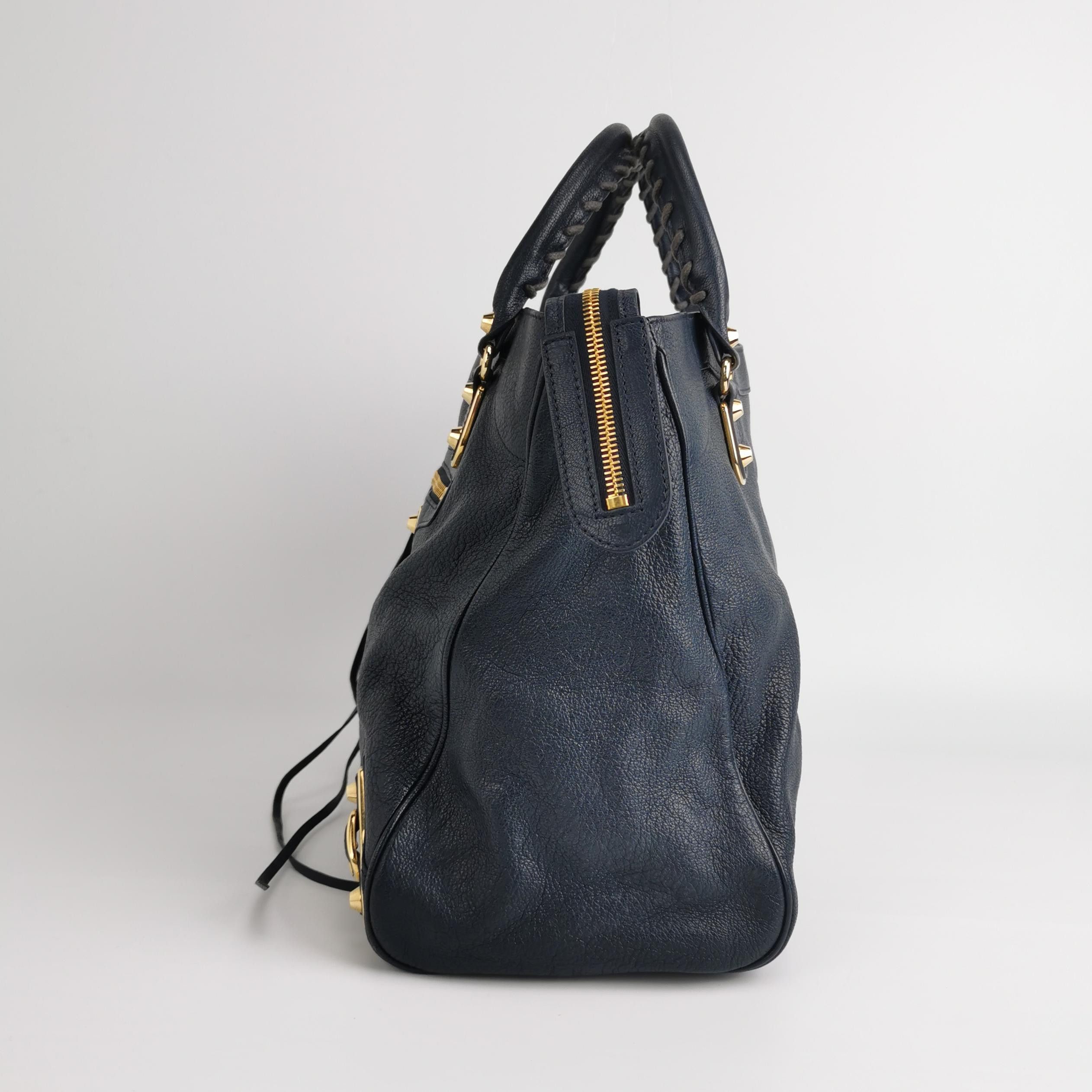 Balenciaga Balenciaga Women os Shoulder Bags Size ONE SIZE - 3 Thumbnail