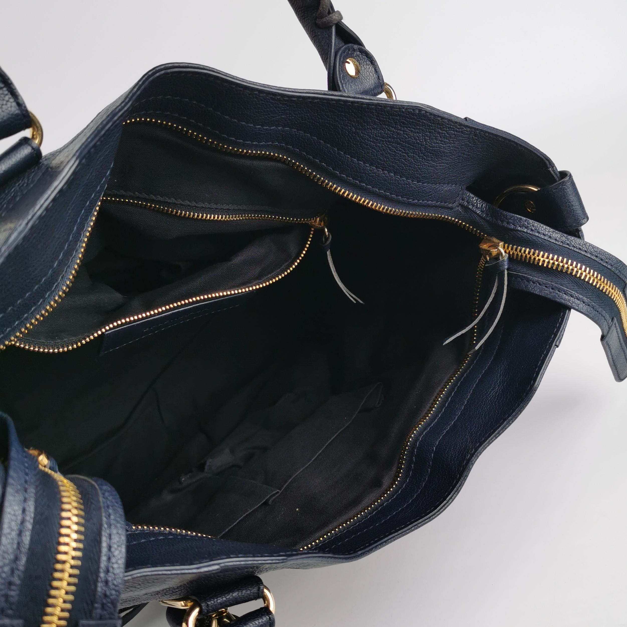 Balenciaga Balenciaga Women os Shoulder Bags Size ONE SIZE - 7 Thumbnail