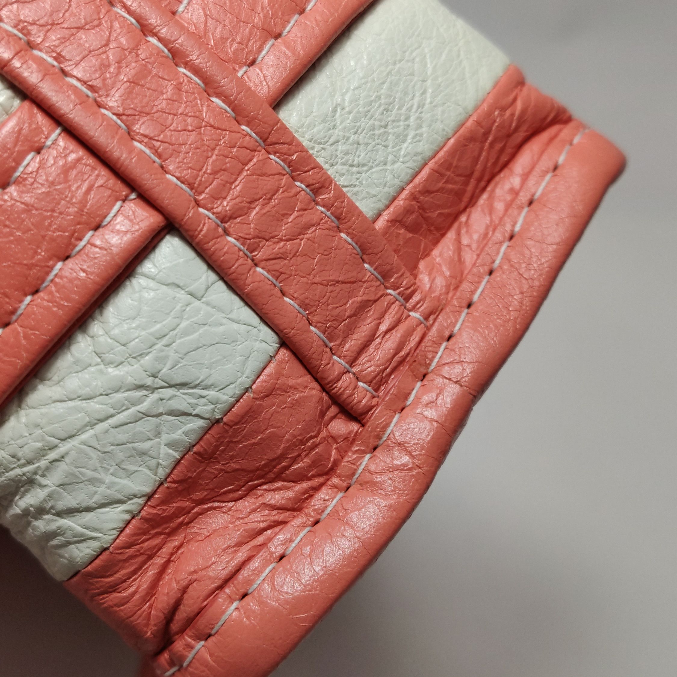 Balenciaga Balenciaga Women os Crossbody Bags Size ONE SIZE - 24 Thumbnail
