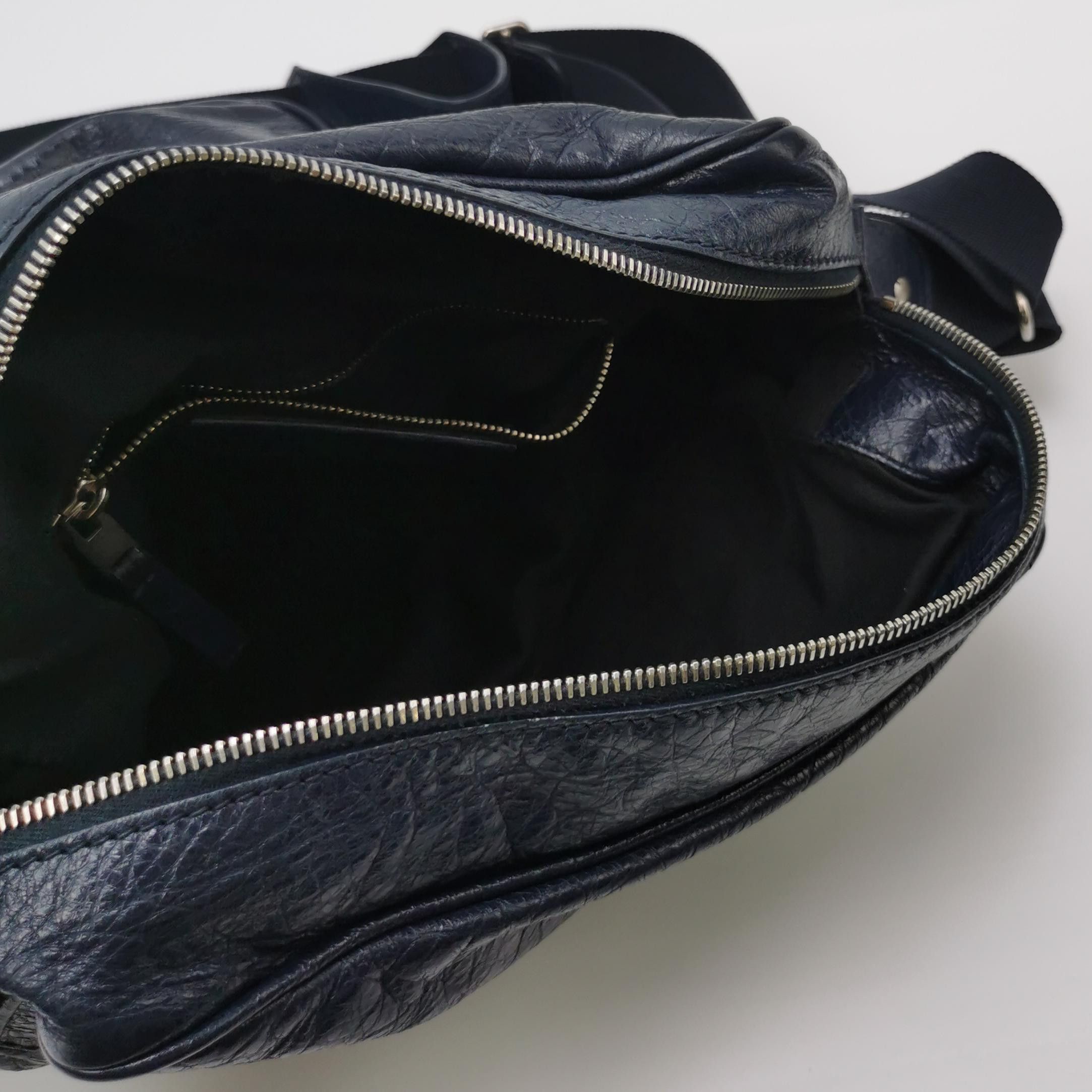Balenciaga Balenciaga Women os Shoulder Bags Size ONE SIZE - 7 Thumbnail