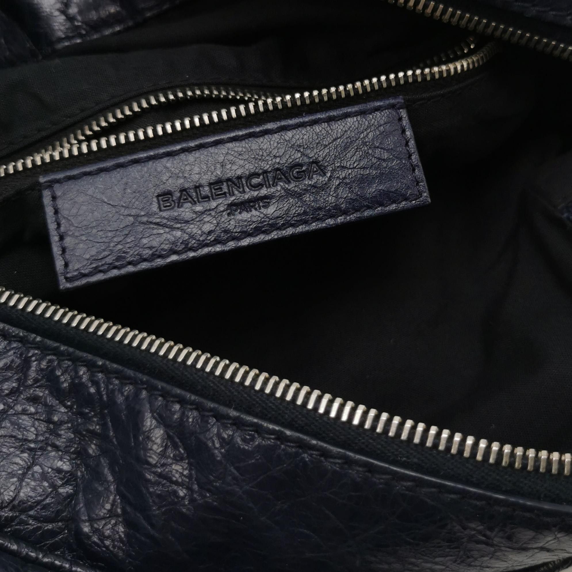 Balenciaga Balenciaga Women os Shoulder Bags Size ONE SIZE - 8 Thumbnail