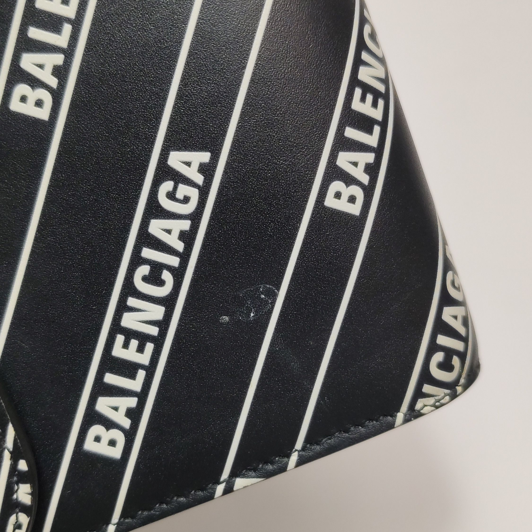 Balenciaga Balenciaga Women os Crossbody Bags Size ONE SIZE - 18 Thumbnail