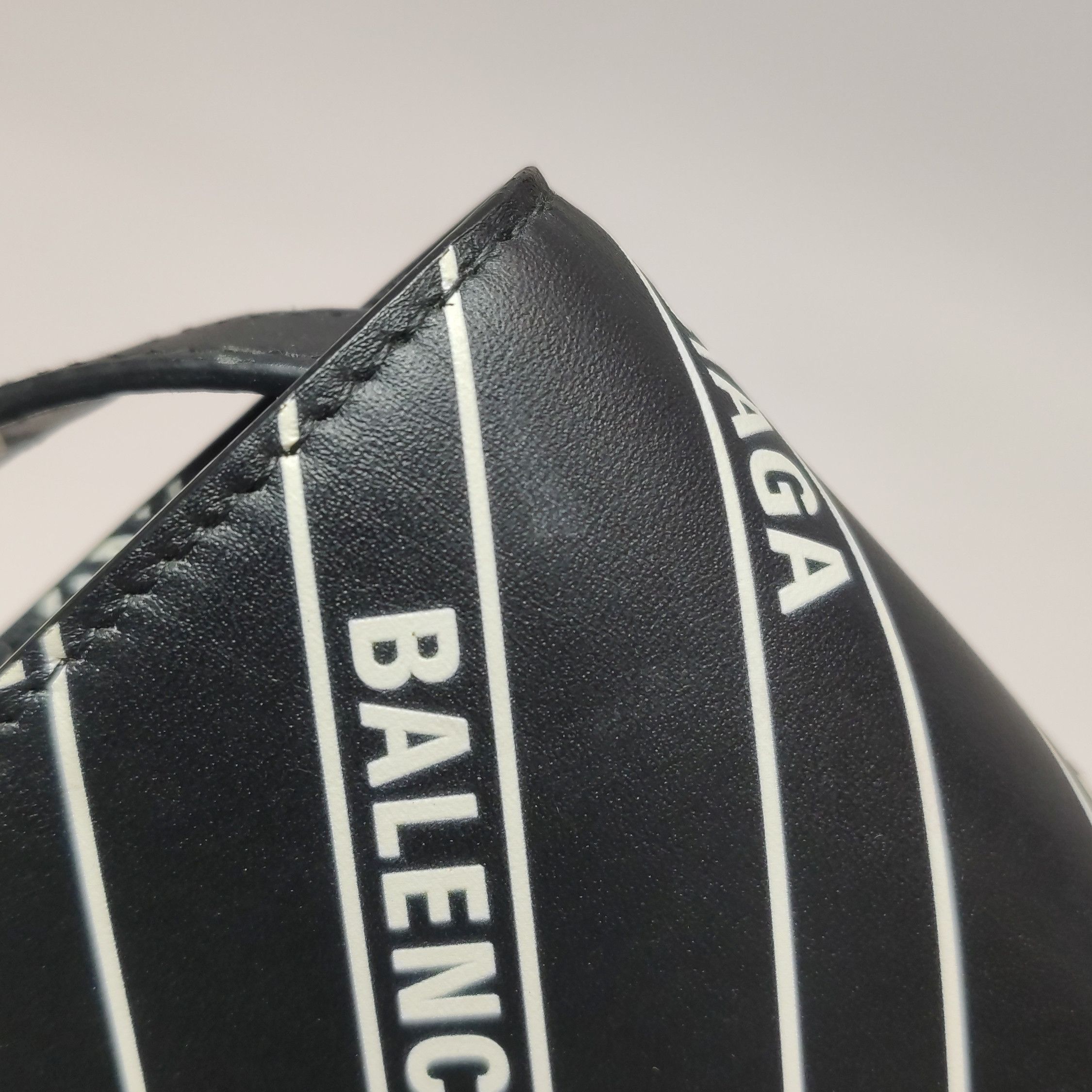 Balenciaga Balenciaga Women os Crossbody Bags Size ONE SIZE - 19 Thumbnail