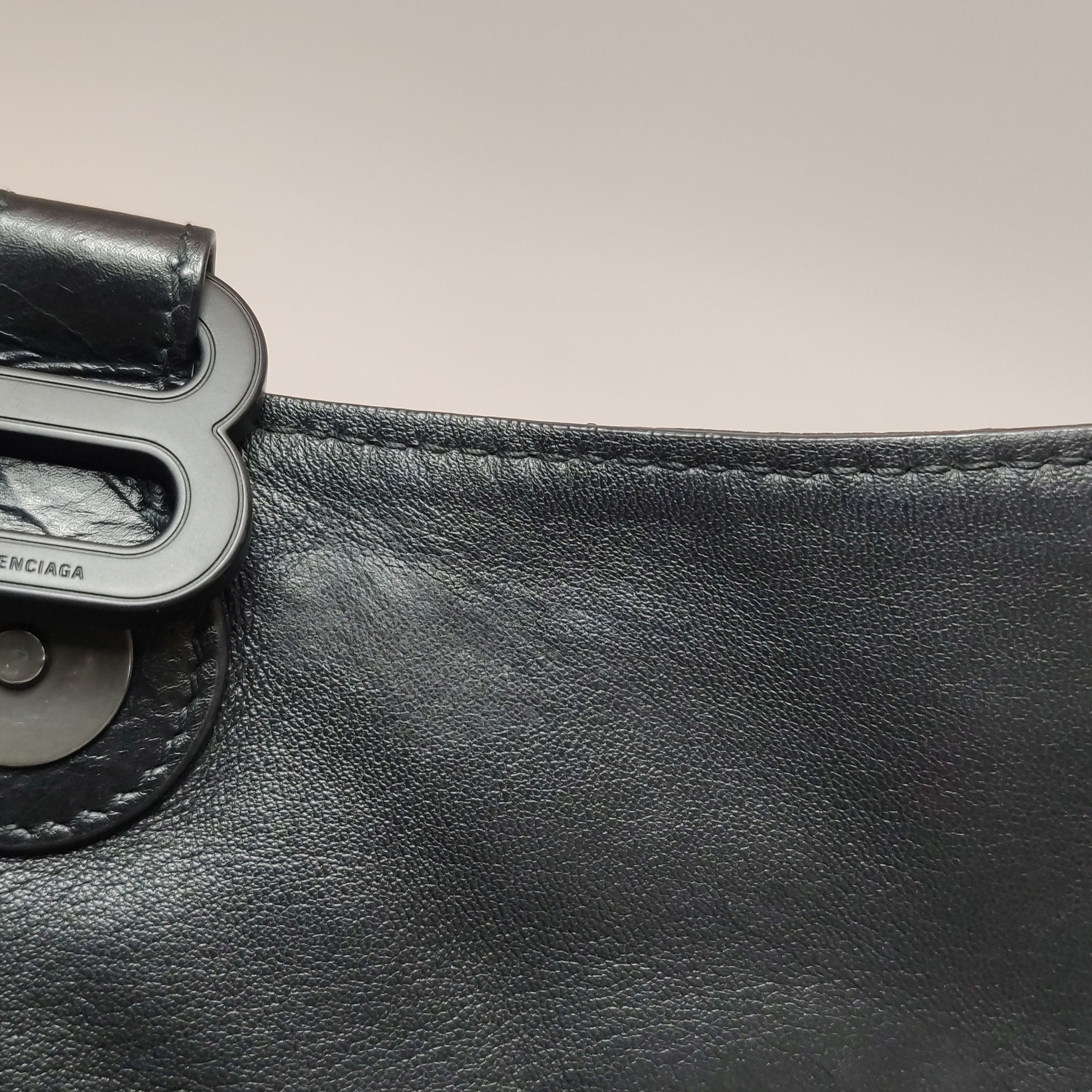 Balenciaga Balenciaga Women os Shoulder Bags Size ONE SIZE - 18 Thumbnail