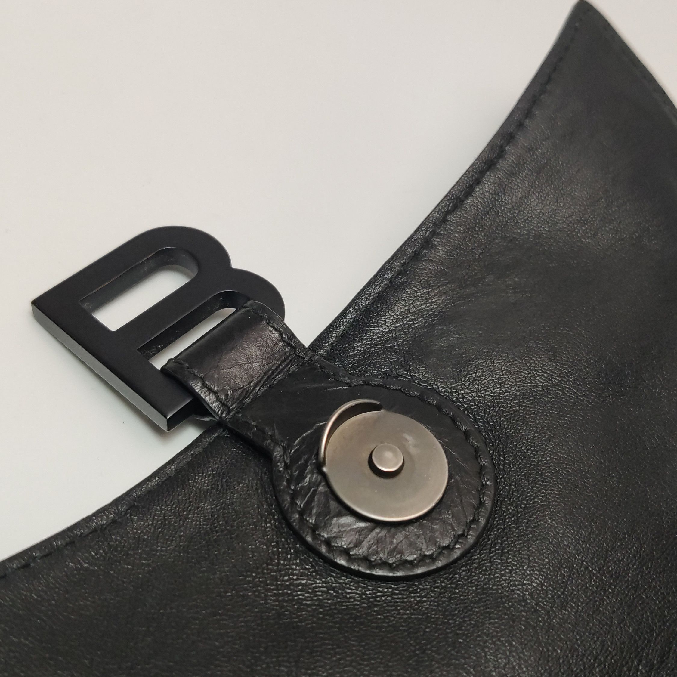 Balenciaga Balenciaga Women os Shoulder Bags Size ONE SIZE - 13 Thumbnail