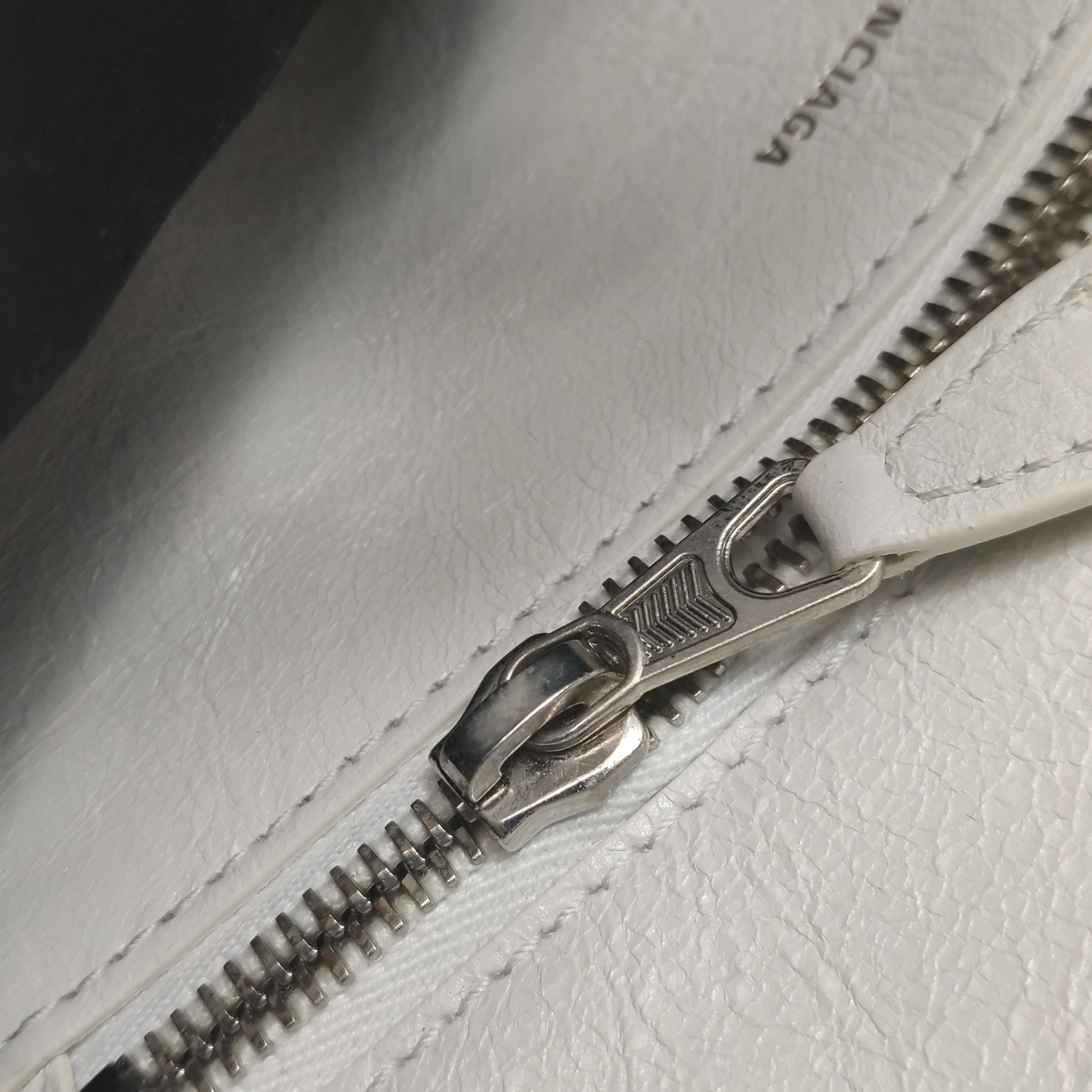 Balenciaga Balenciaga Women os Shoulder Bags Size ONE SIZE - 10 Thumbnail