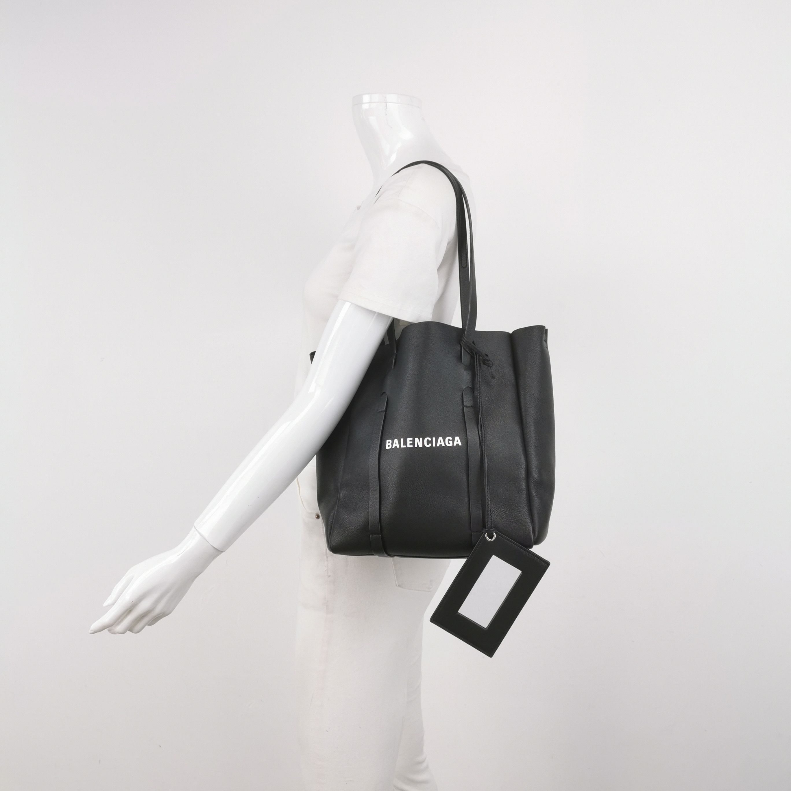 Balenciaga Balenciaga Women os Shoulder Bags Size ONE SIZE - 2 Thumbnail