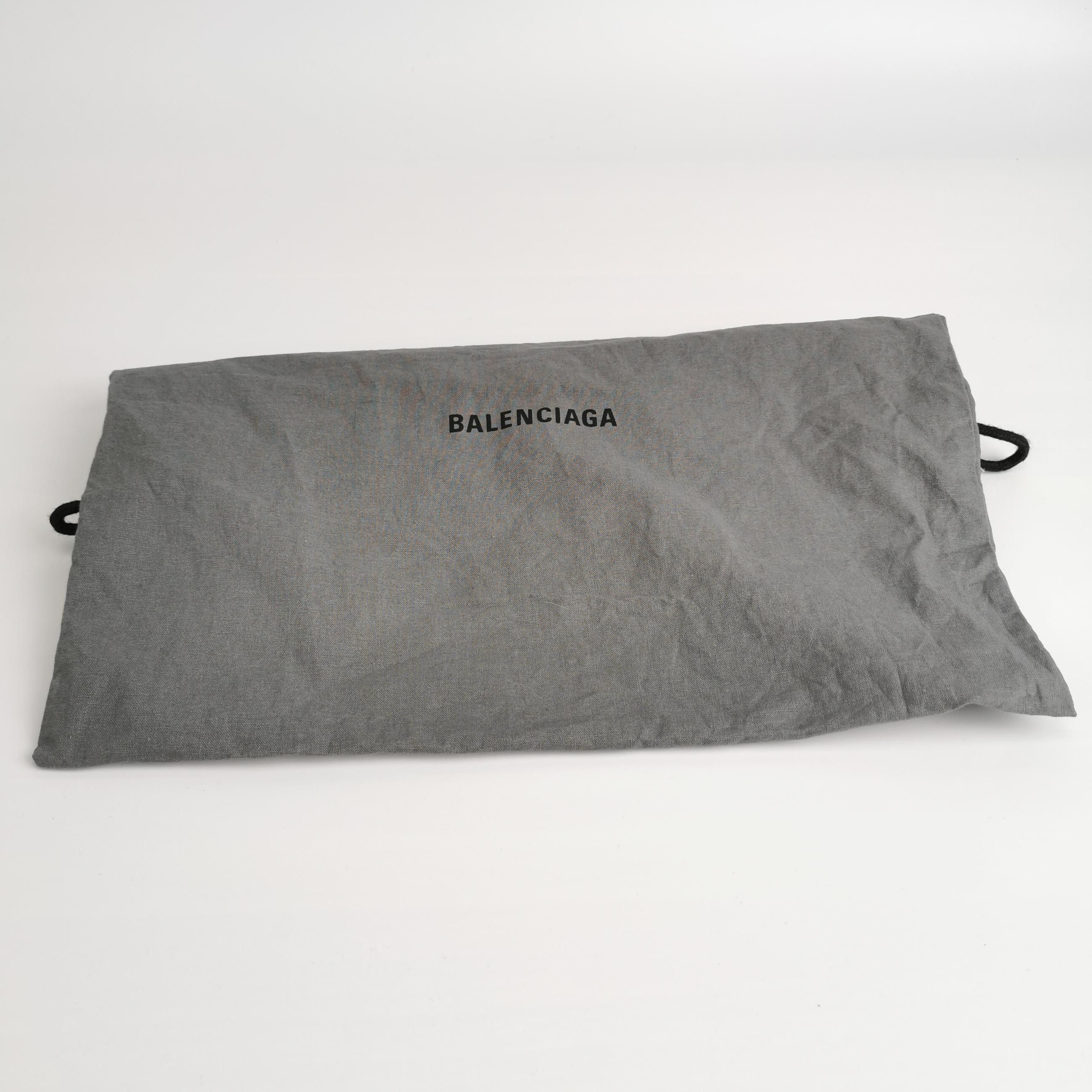 Balenciaga Balenciaga Women os Shoulder Bags Size ONE SIZE - 9 Thumbnail